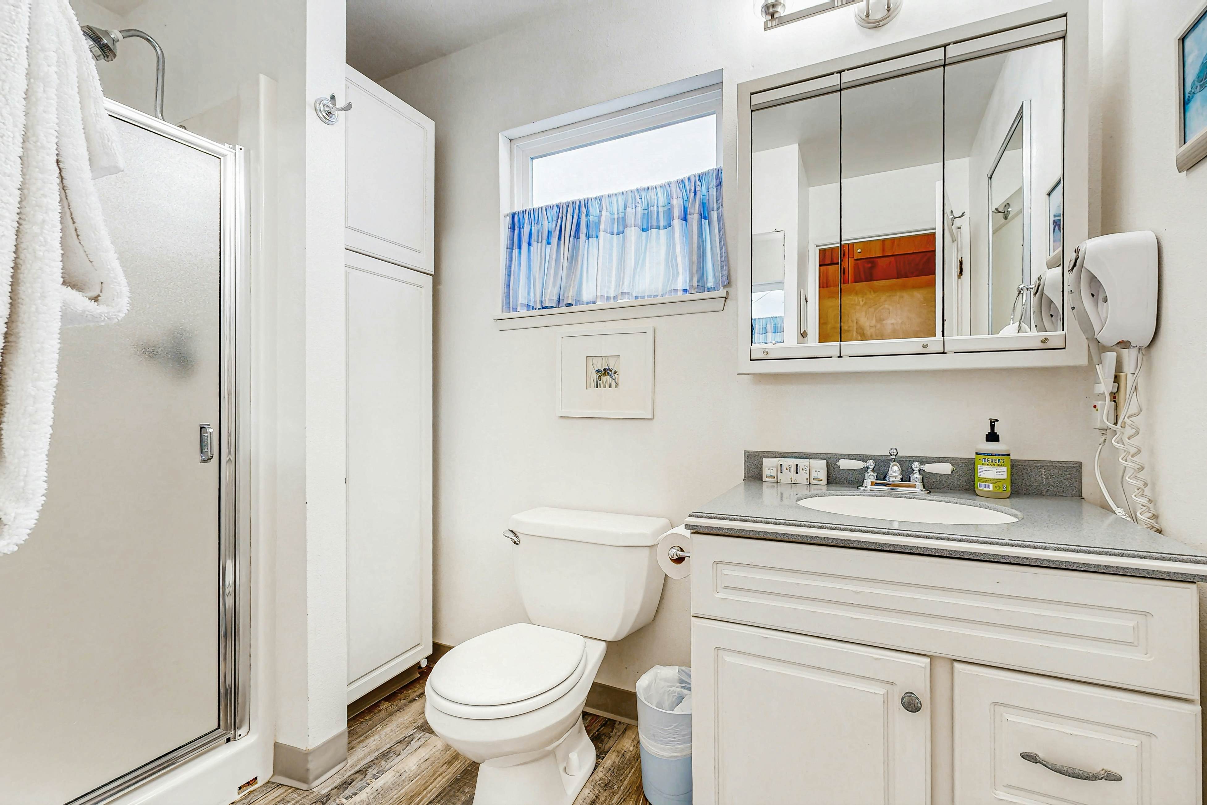 Charming Oceanfront Two-Story Home - Private Hot Tub Deck, Gas Grill, & Views