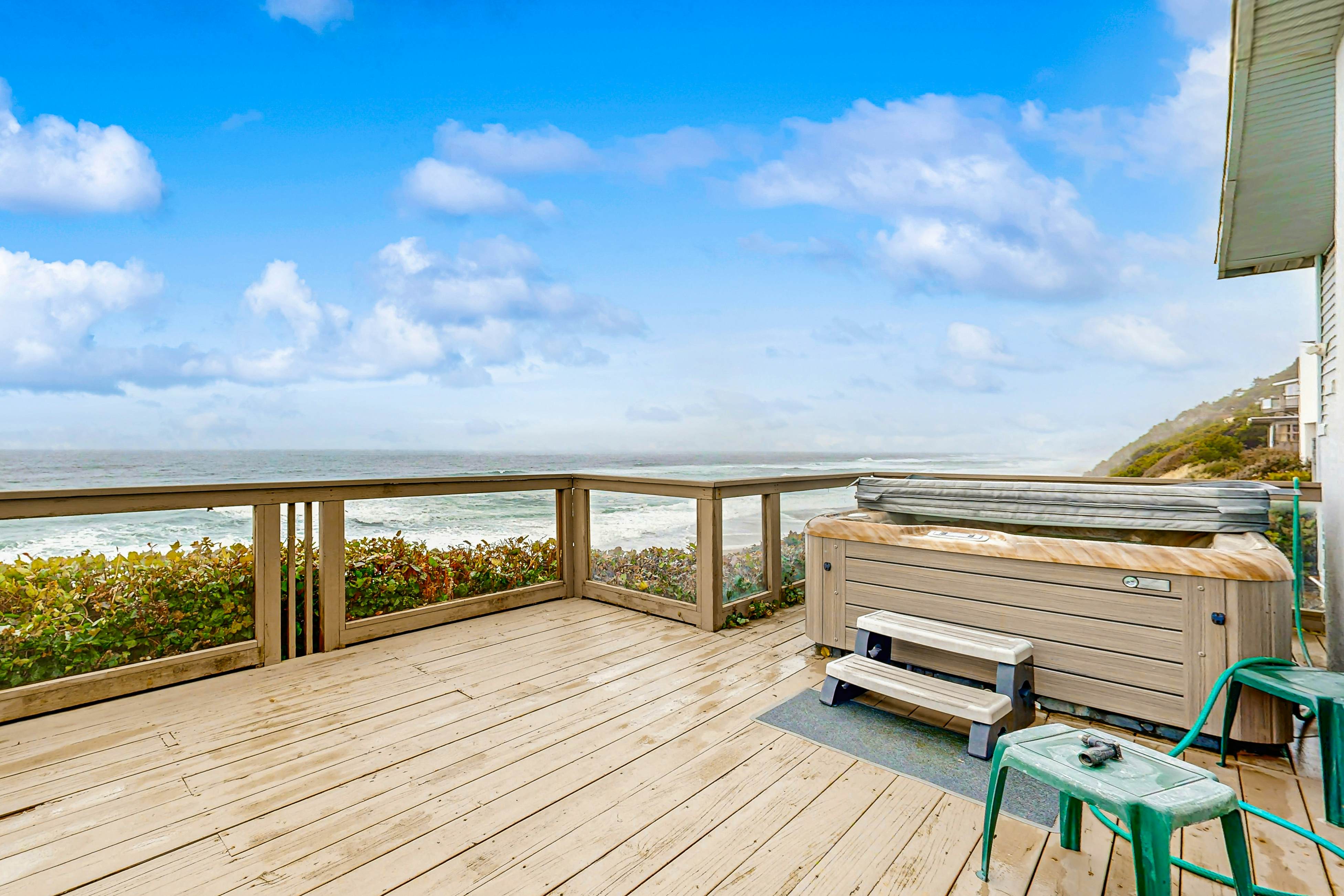 Charming Oceanfront Two-Story Home - Private Hot Tub Deck, Gas Grill, & Views