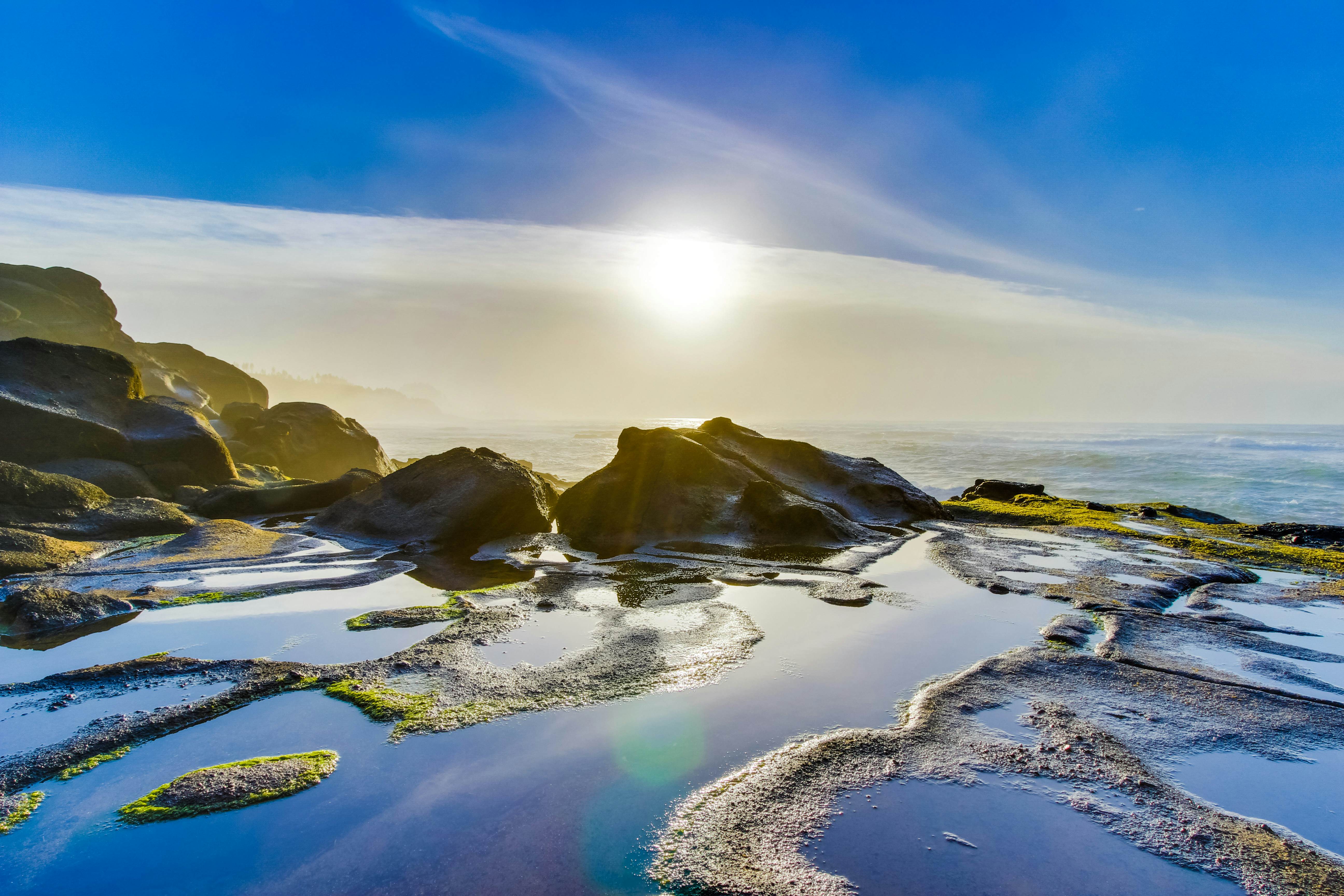 Perfect oceanfront beach getaway with amazing views - walk to the beach