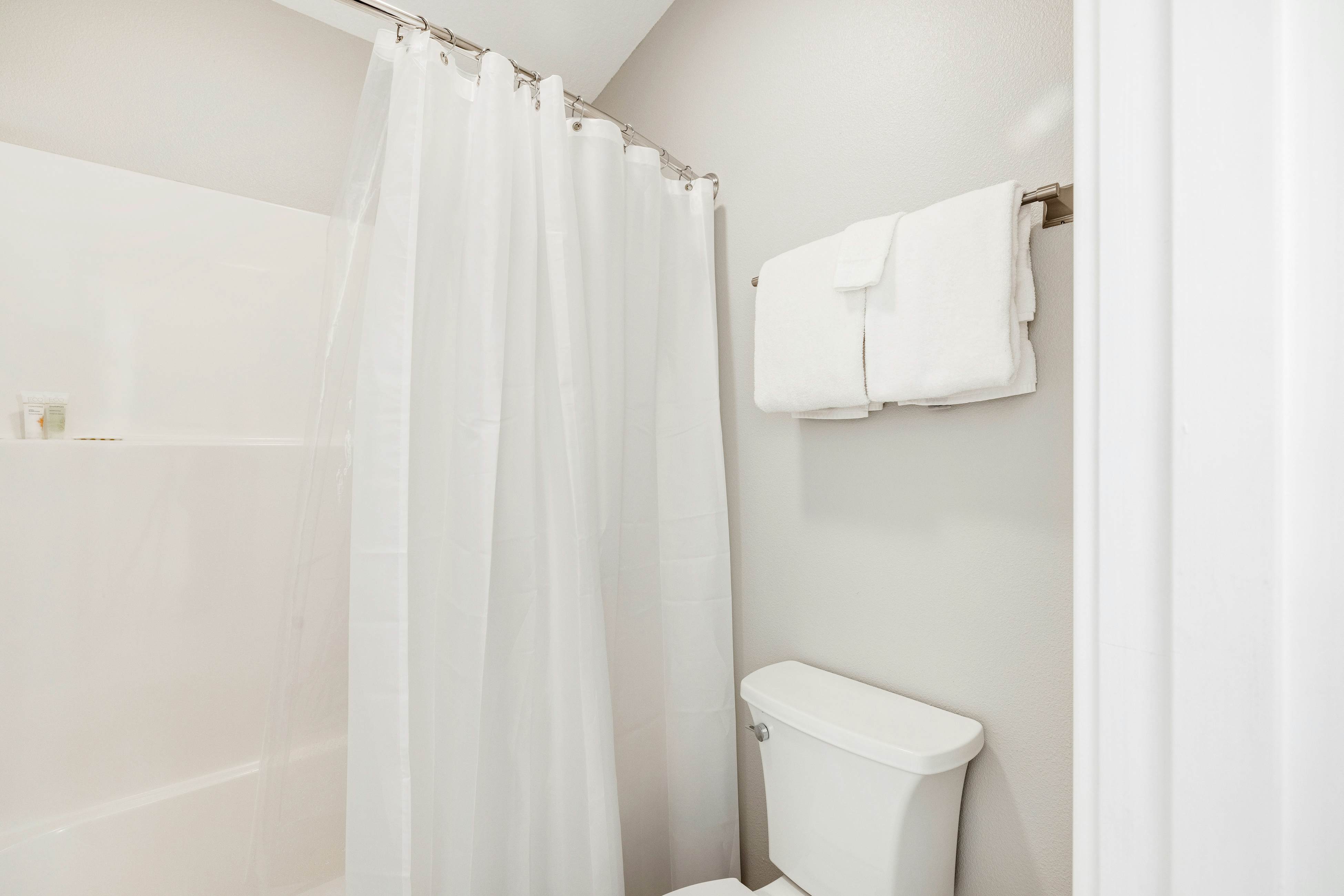 Charming Oceanfront House with Gorgeous Water Views & Beach Access