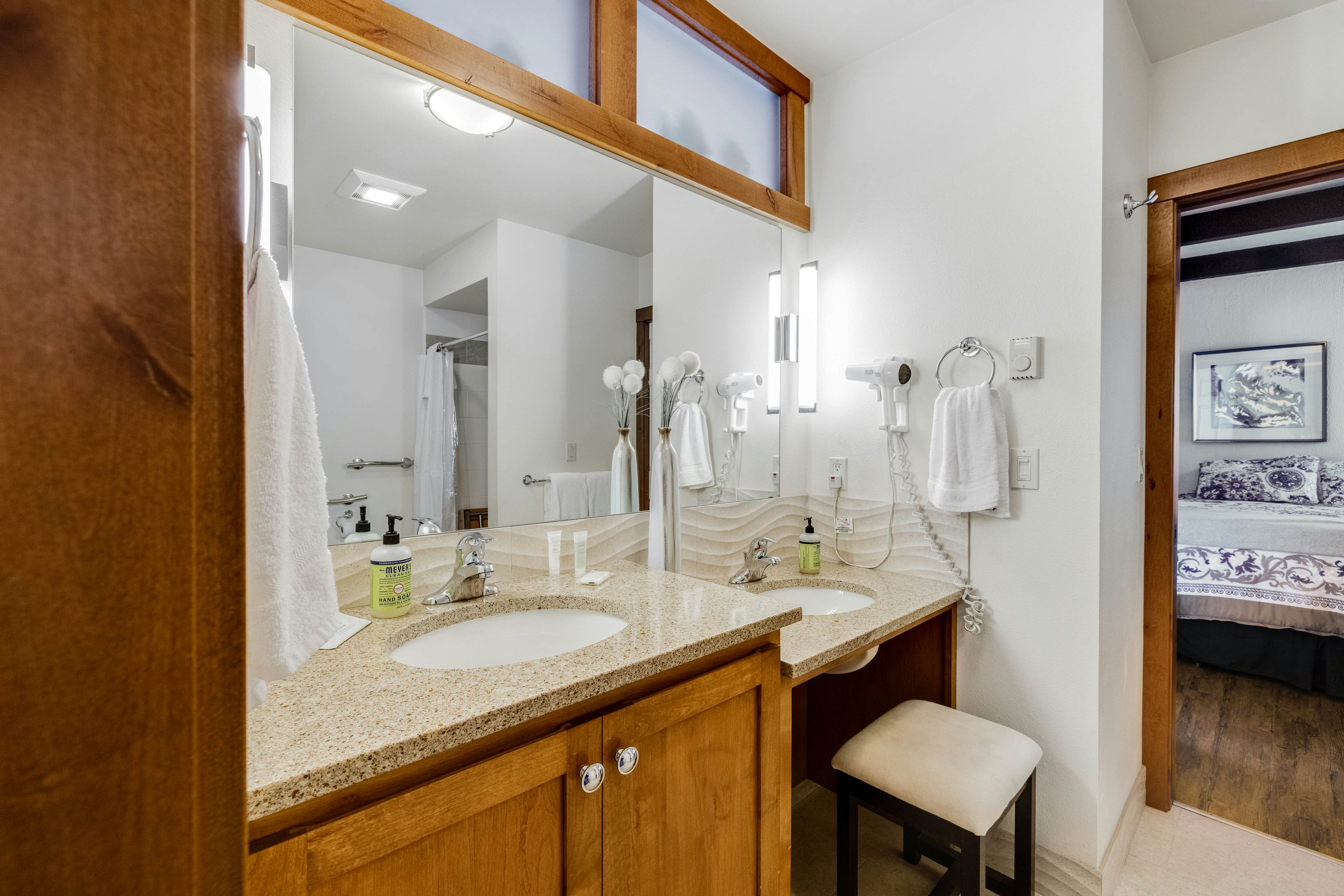 Charming Oceanfront House with Gorgeous Water Views & Beach Access