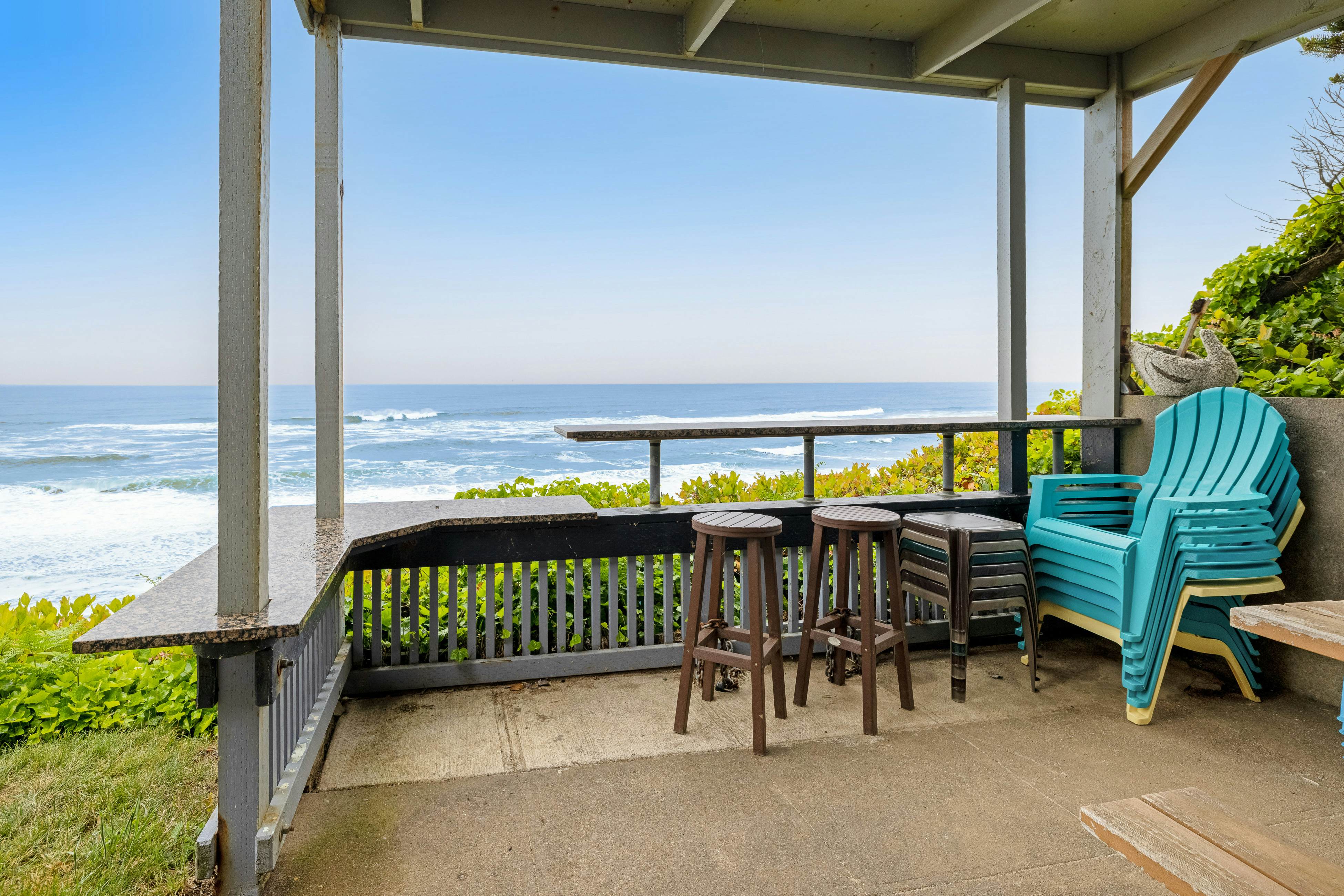 Charming Oceanfront House with Gorgeous Water Views & Beach Access