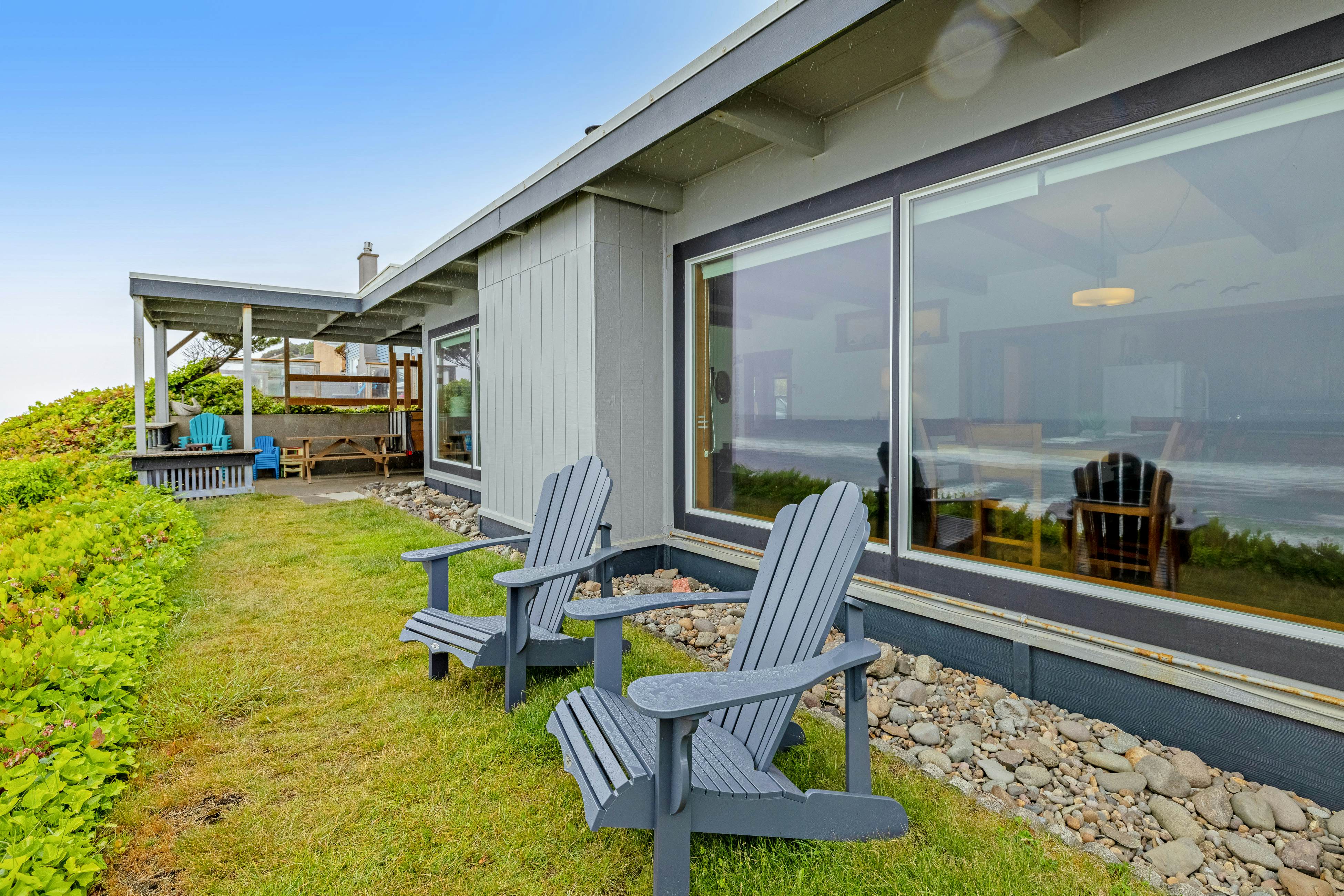 Charming Oceanfront House with Gorgeous Water Views & Beach Access