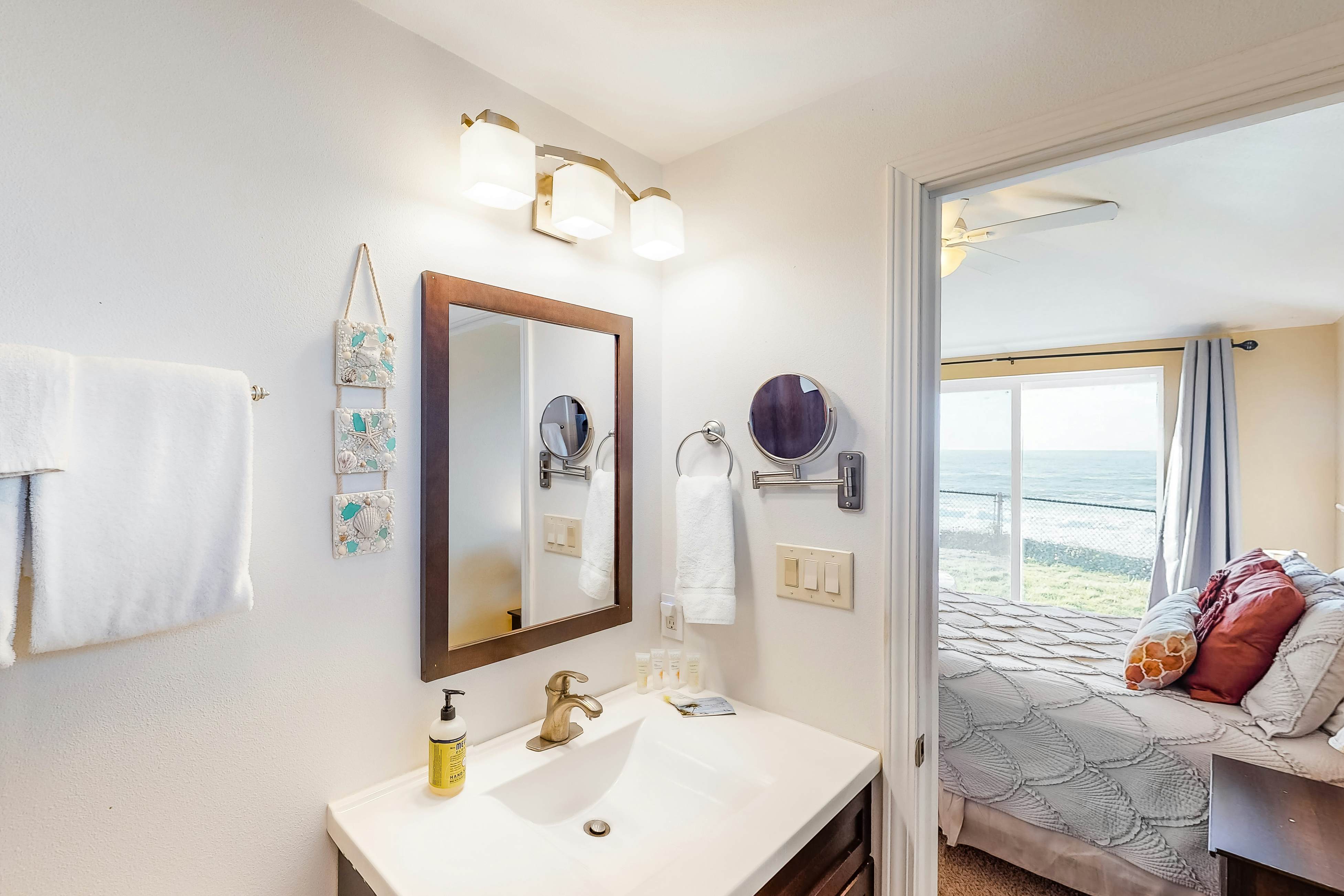 Oceanfront house steps to beach with private hot tub, firepit & spectacular view