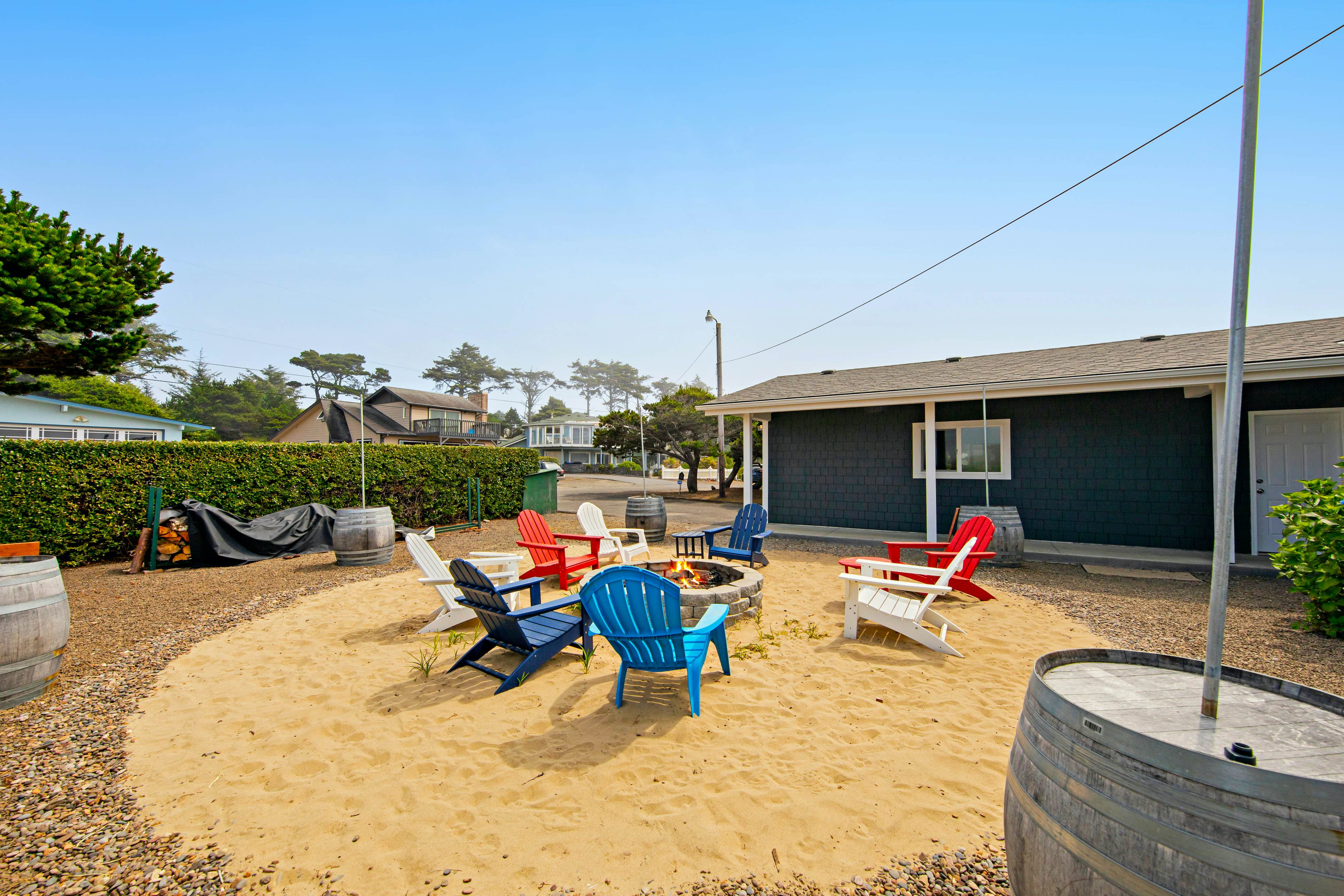Oceanfront, dog-friendly house with deck, private hot tub & stunning views