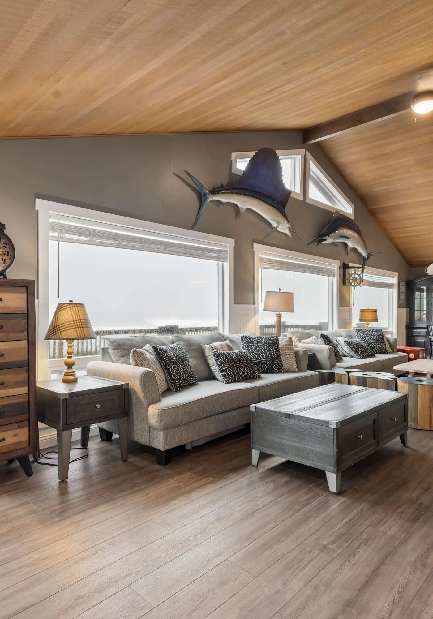 Oceanfront dog friendly house with deck private hot tub and stunning views