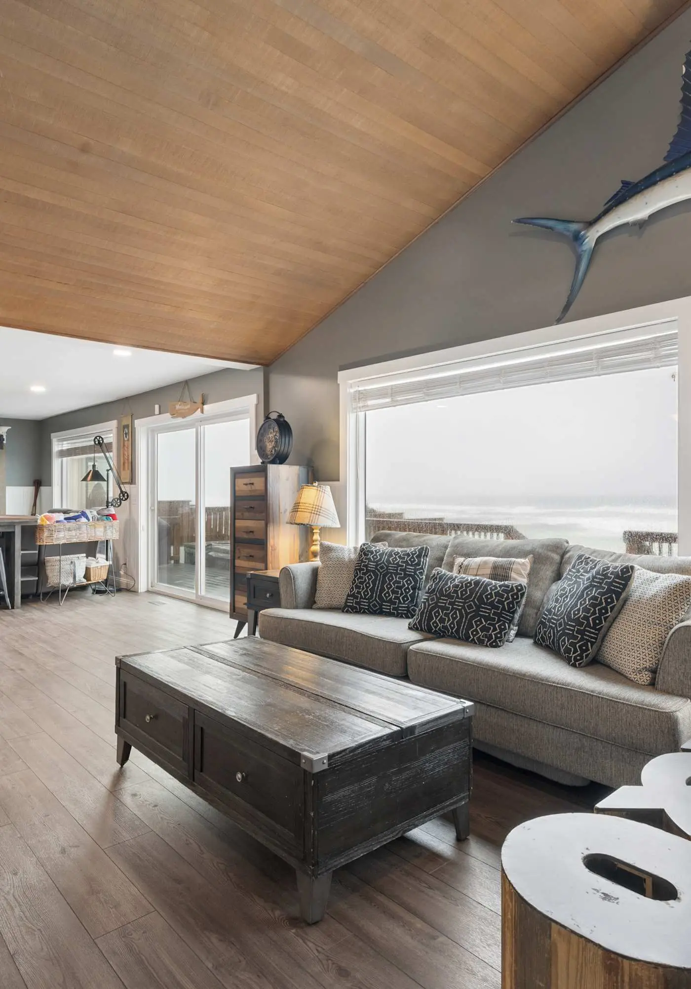 Oceanfront dog friendly house with deck private hot tub and stunning views
