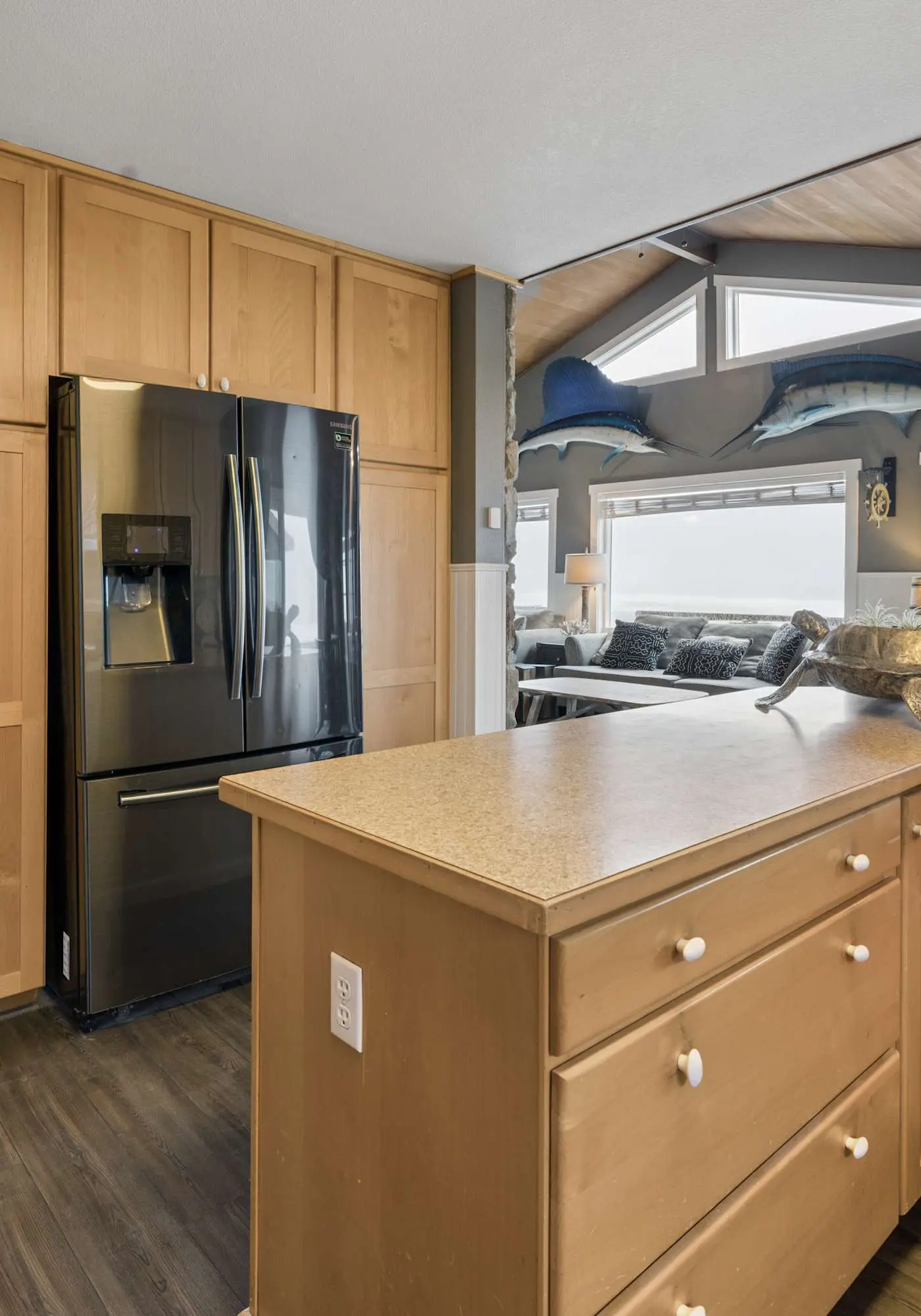Oceanfront dog friendly house with deck private hot tub and stunning views