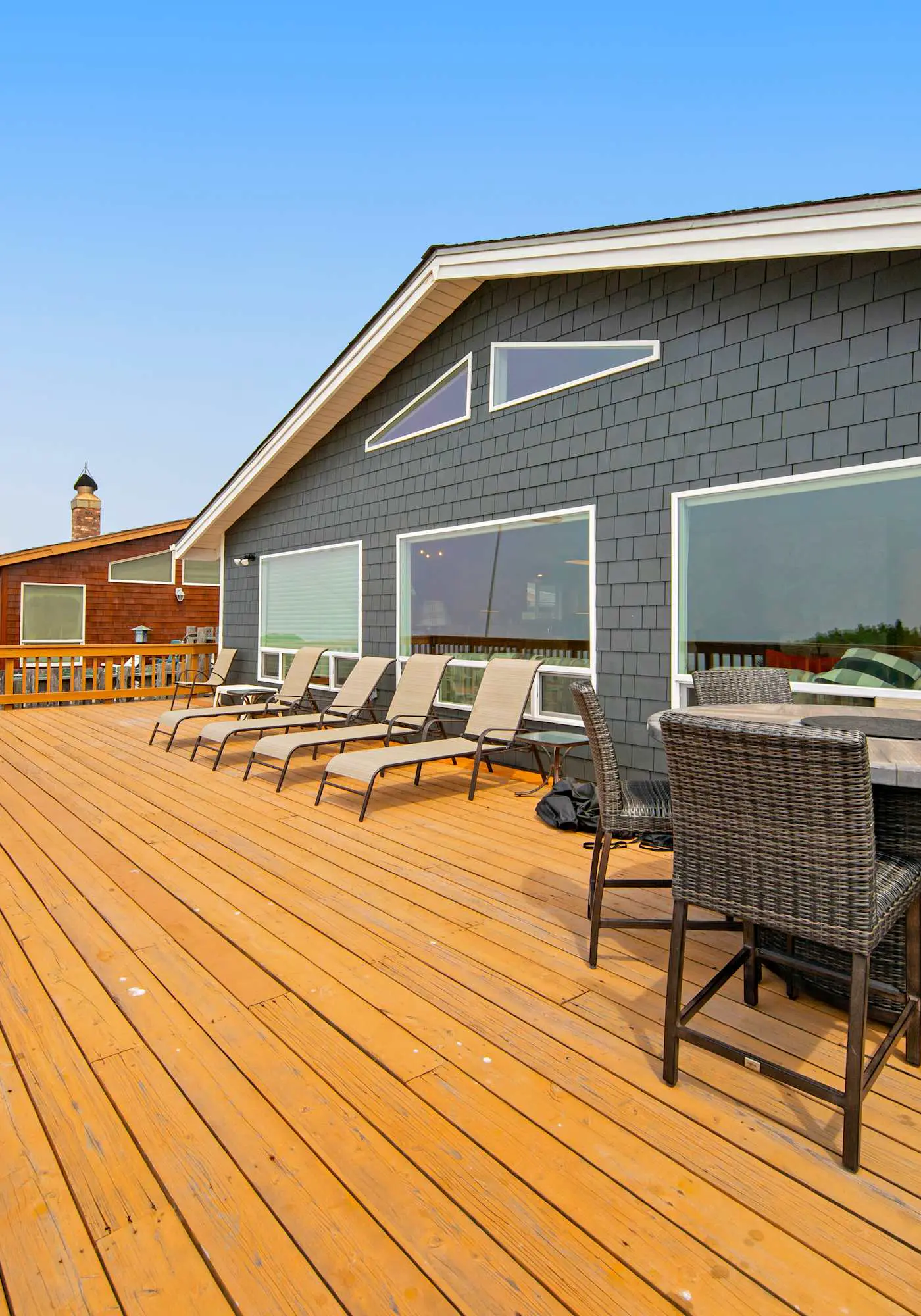 Oceanfront dog friendly house with deck private hot tub and stunning views