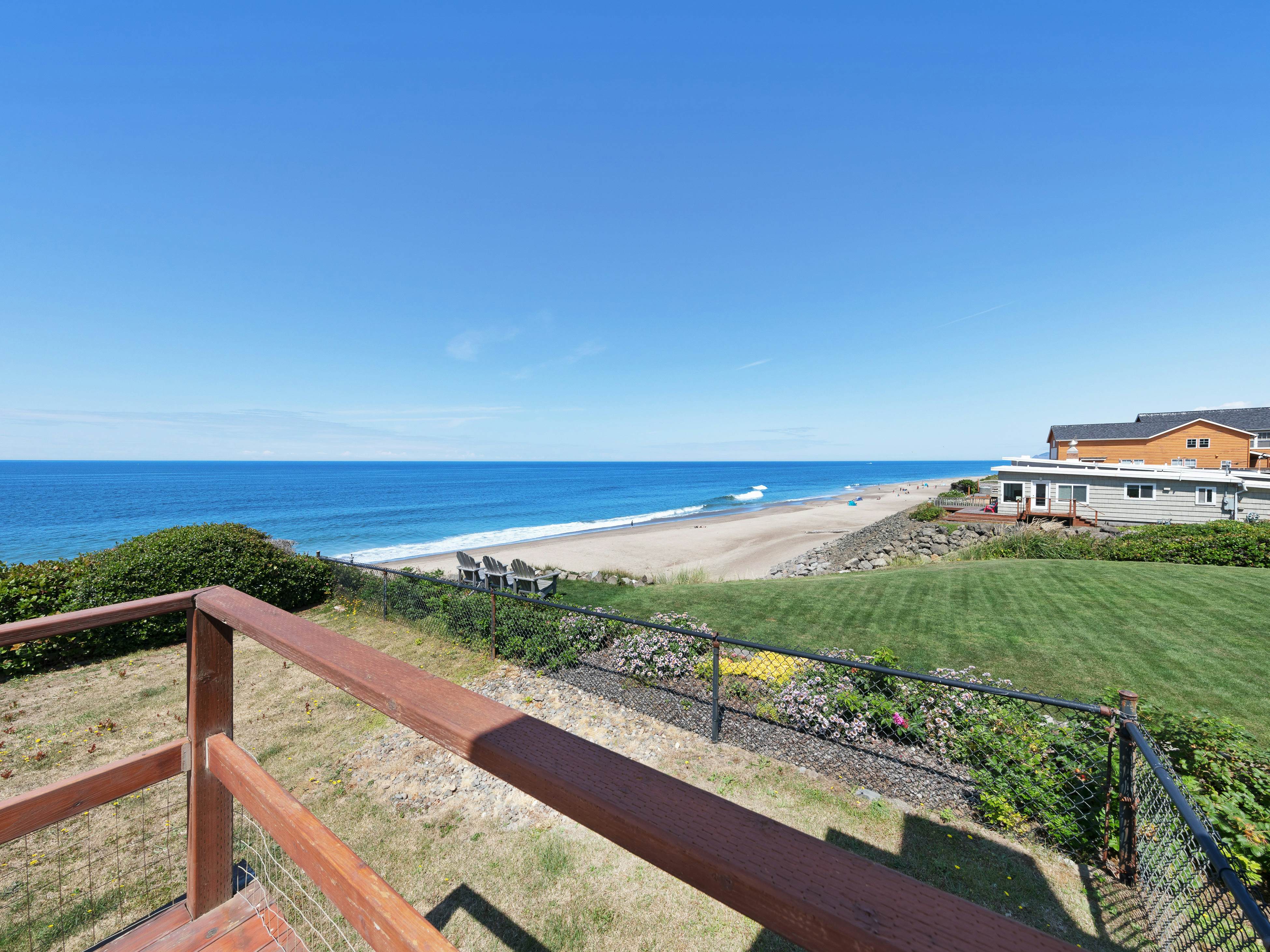 Charming, Oceanfront Home w/ Nearby Beach Access & Amazing Ocean Views