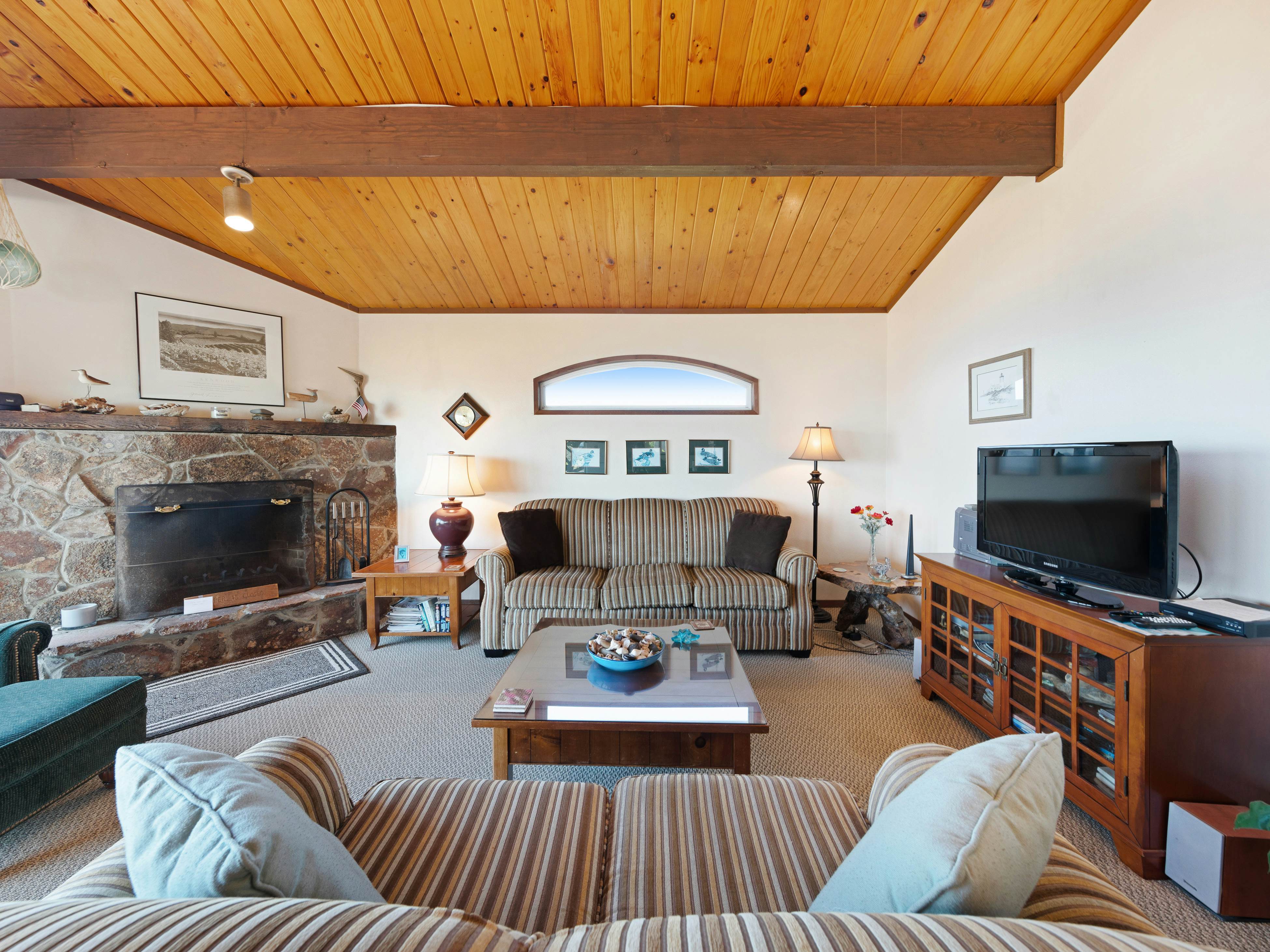 Charming, Oceanfront Home w/ Nearby Beach Access & Amazing Ocean Views