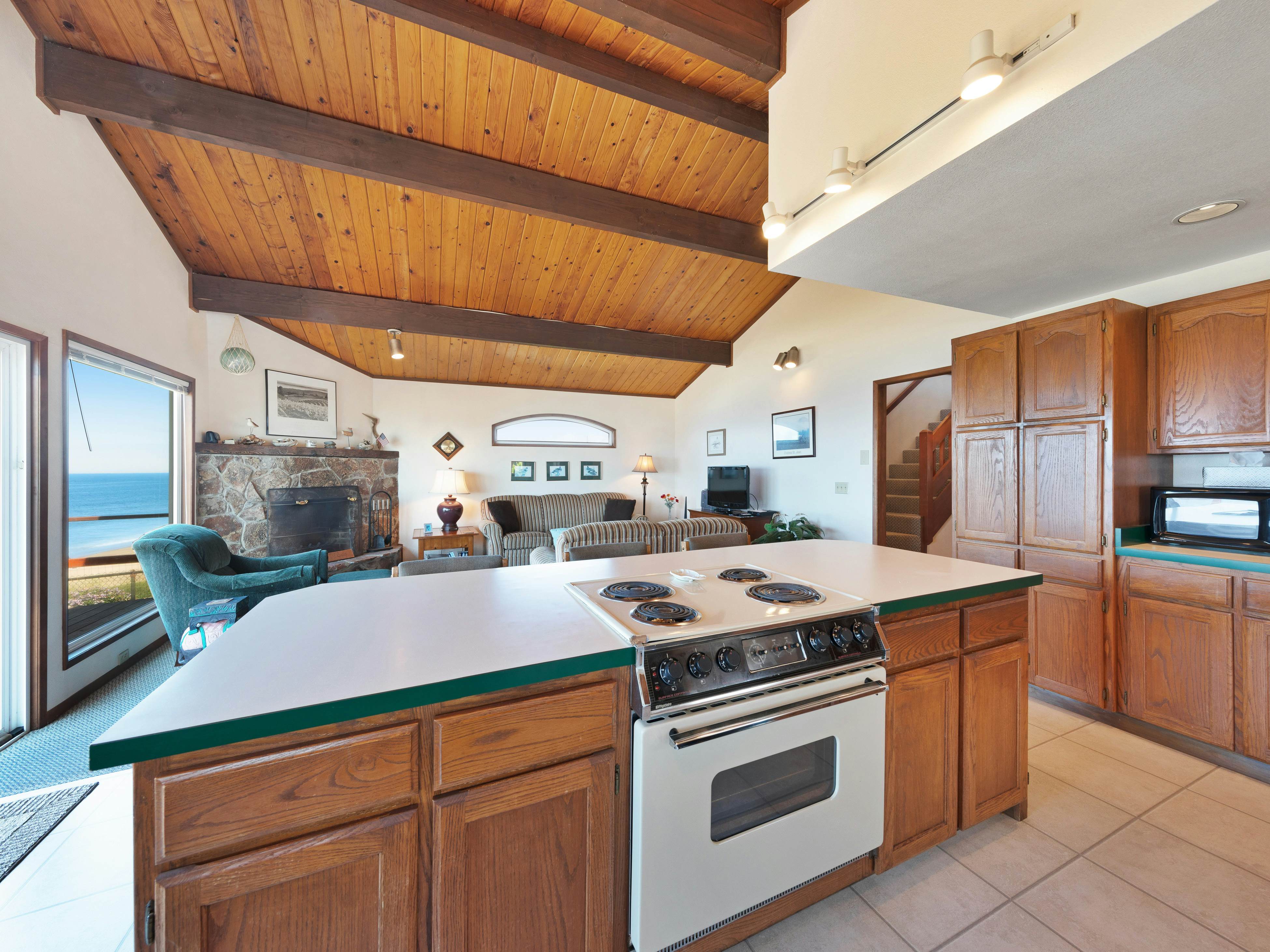 Charming, Oceanfront Home w/ Nearby Beach Access & Amazing Ocean Views