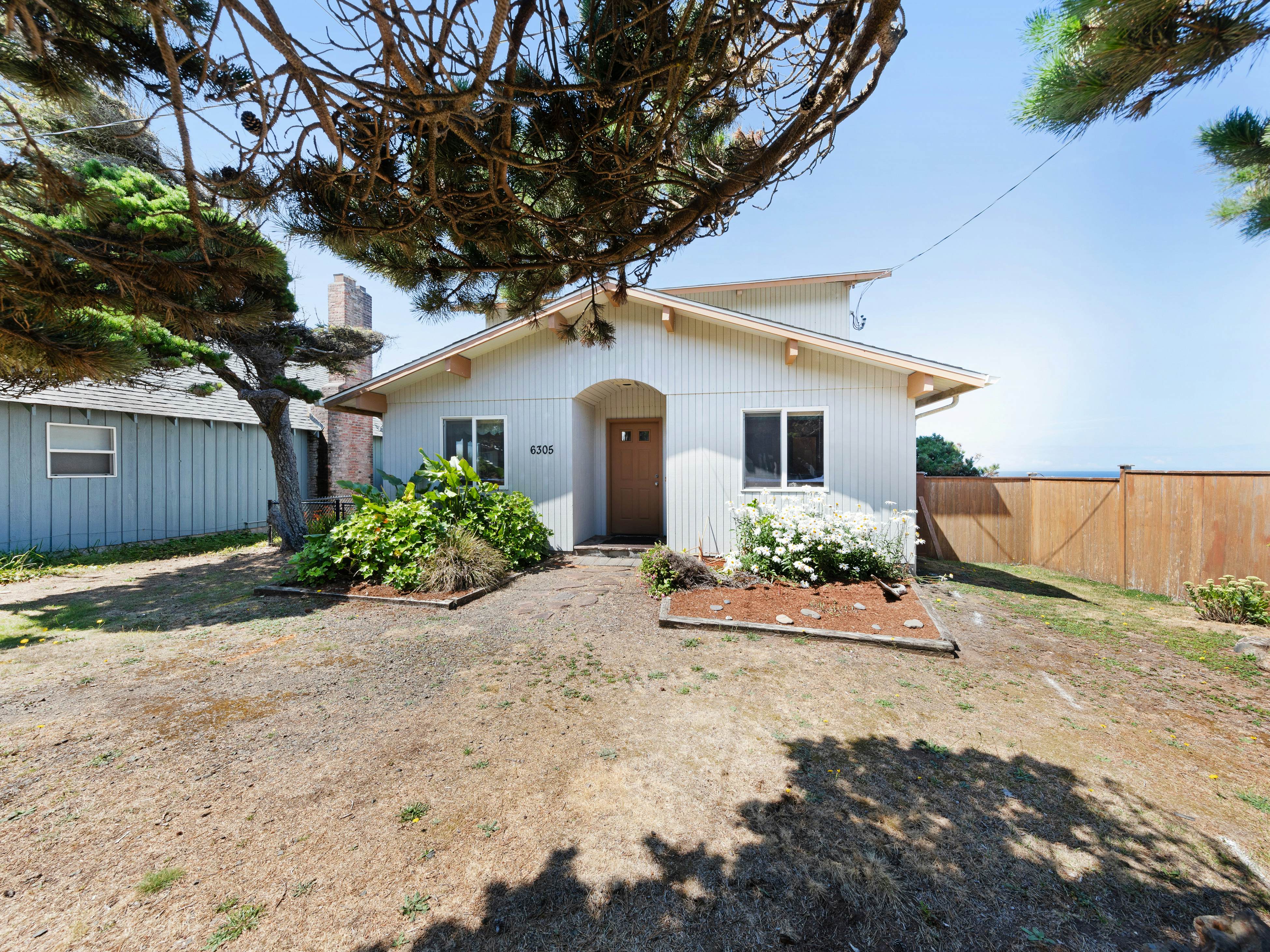 Charming, Oceanfront Home w/ Nearby Beach Access & Amazing Ocean Views