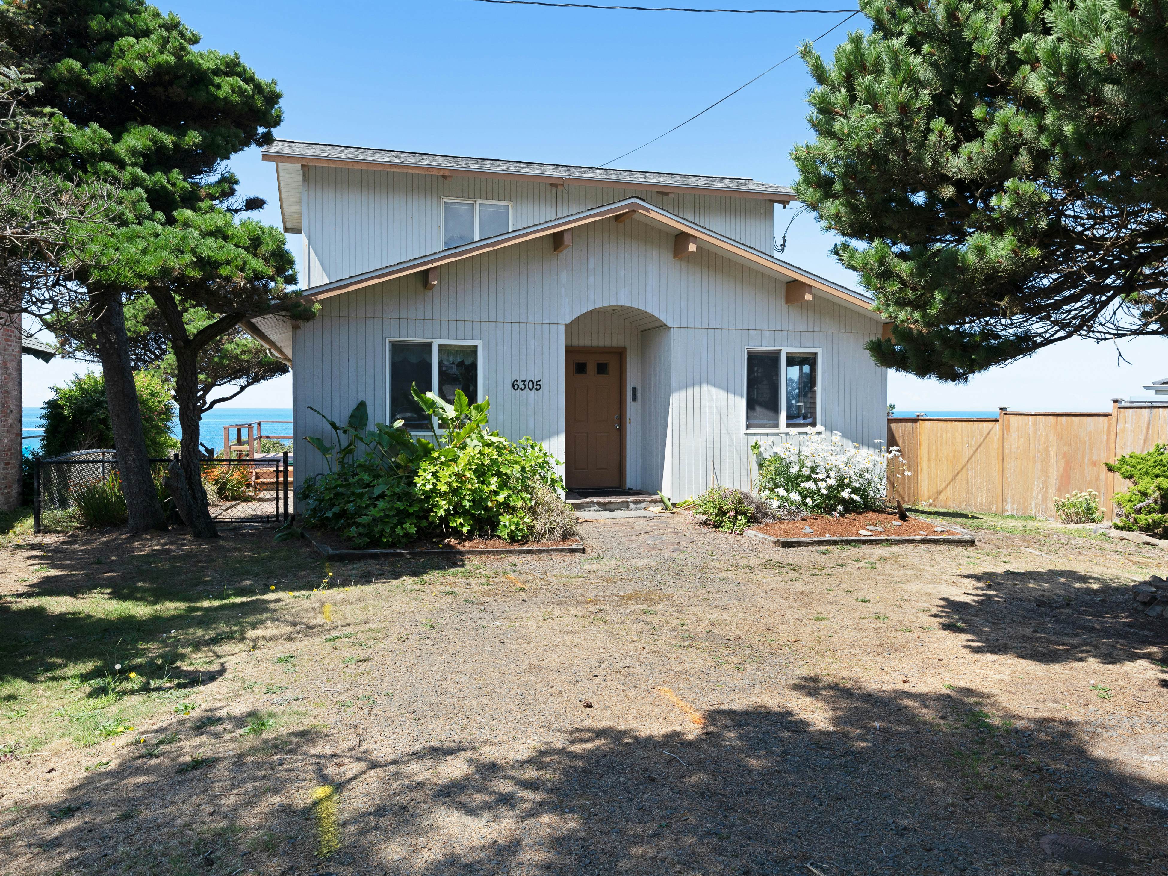 Charming, Oceanfront Home w/ Nearby Beach Access & Amazing Ocean Views
