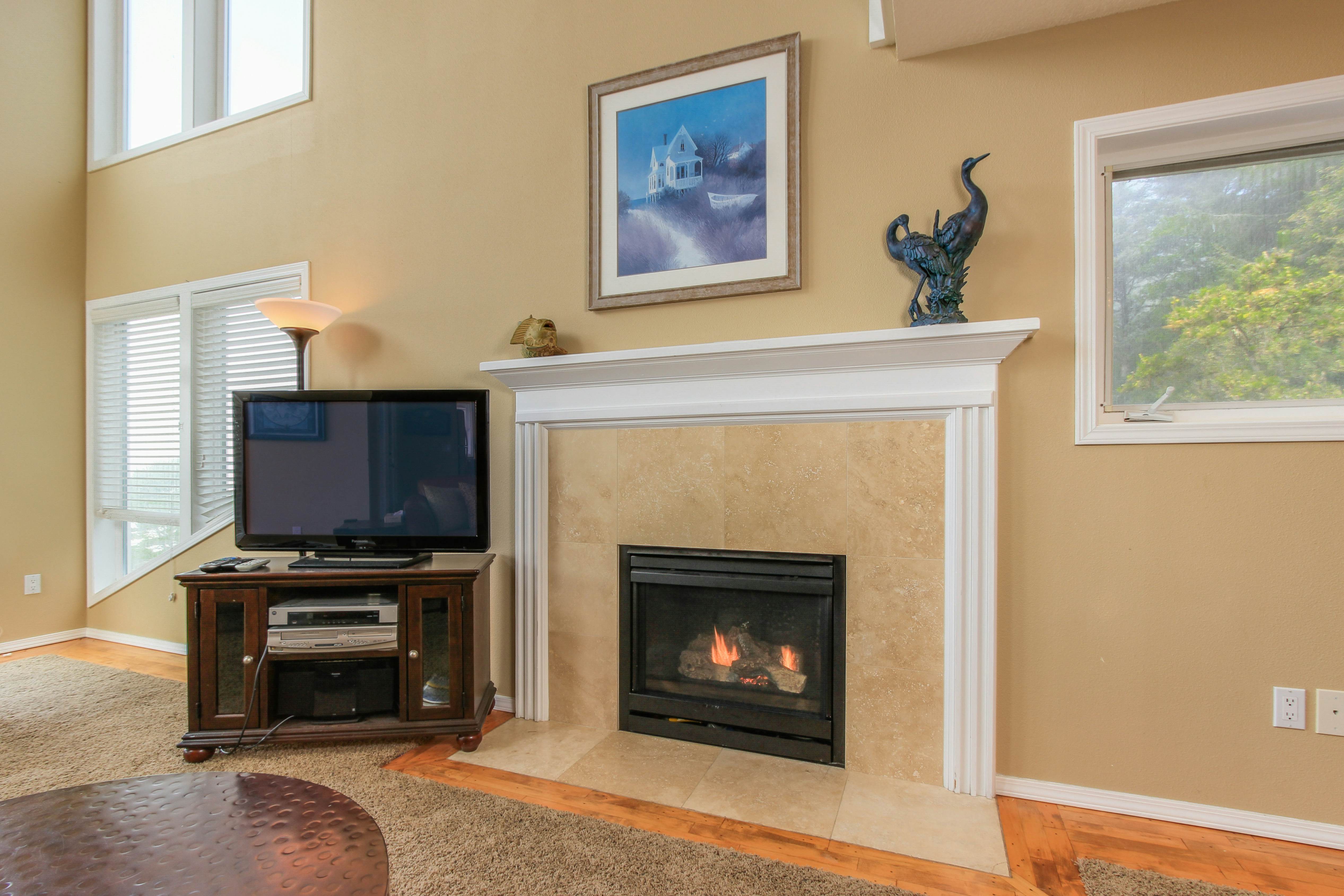 Sunlit home with gorgeous ocean views big decks and hot tub