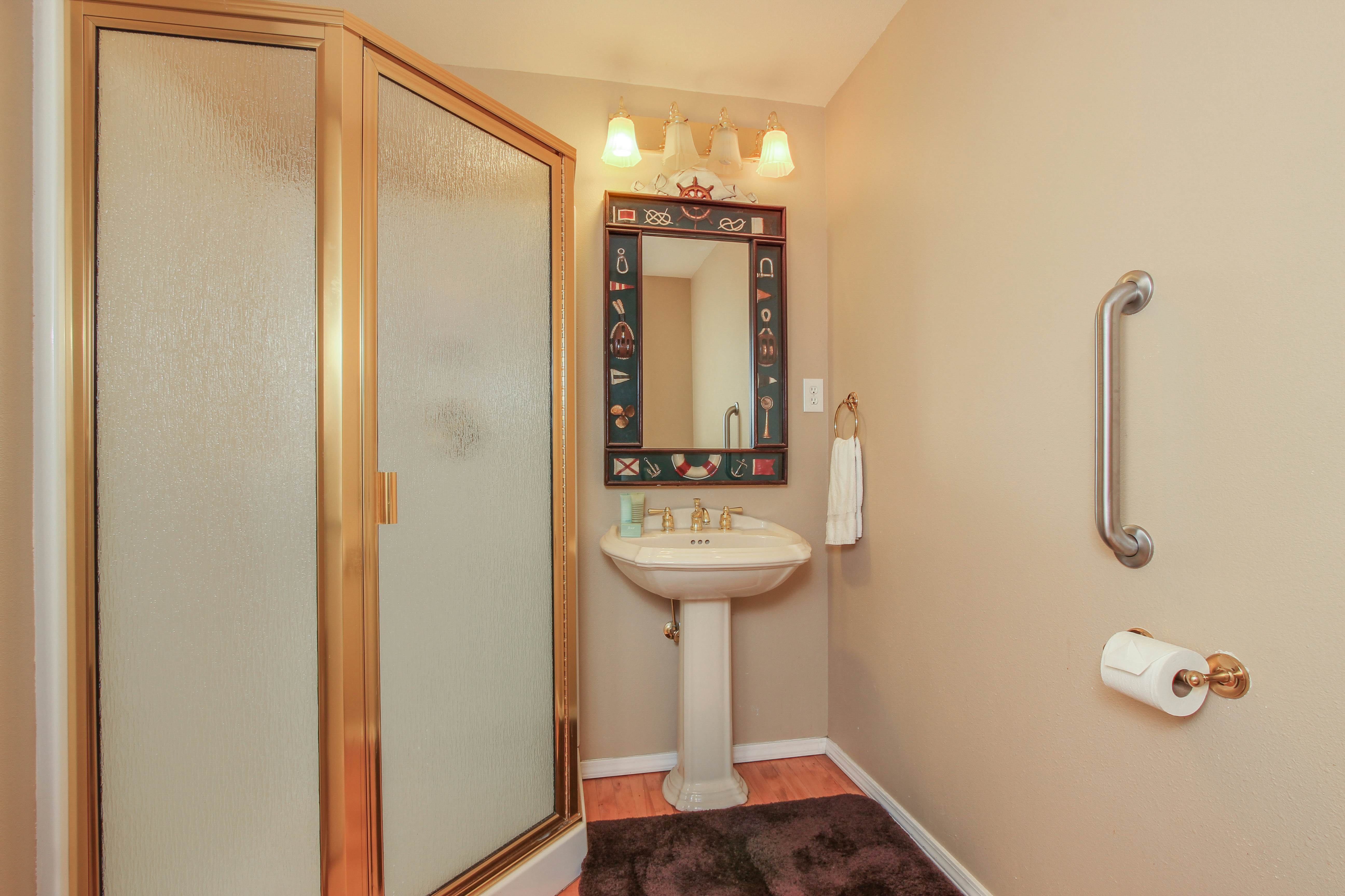 Sunlit home with gorgeous ocean views big decks and hot tub