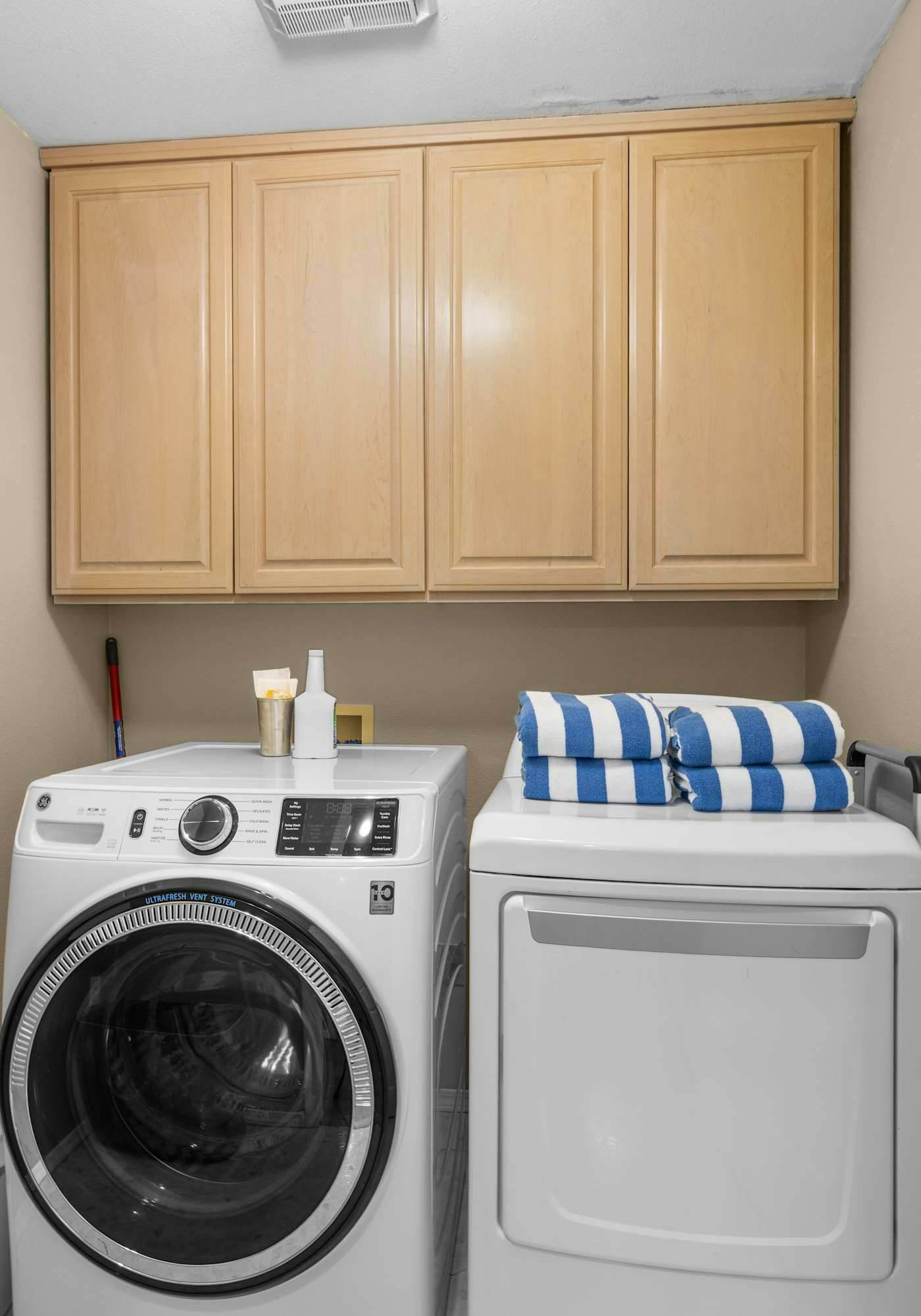 Sunlit home with gorgeous ocean views big decks and hot tub