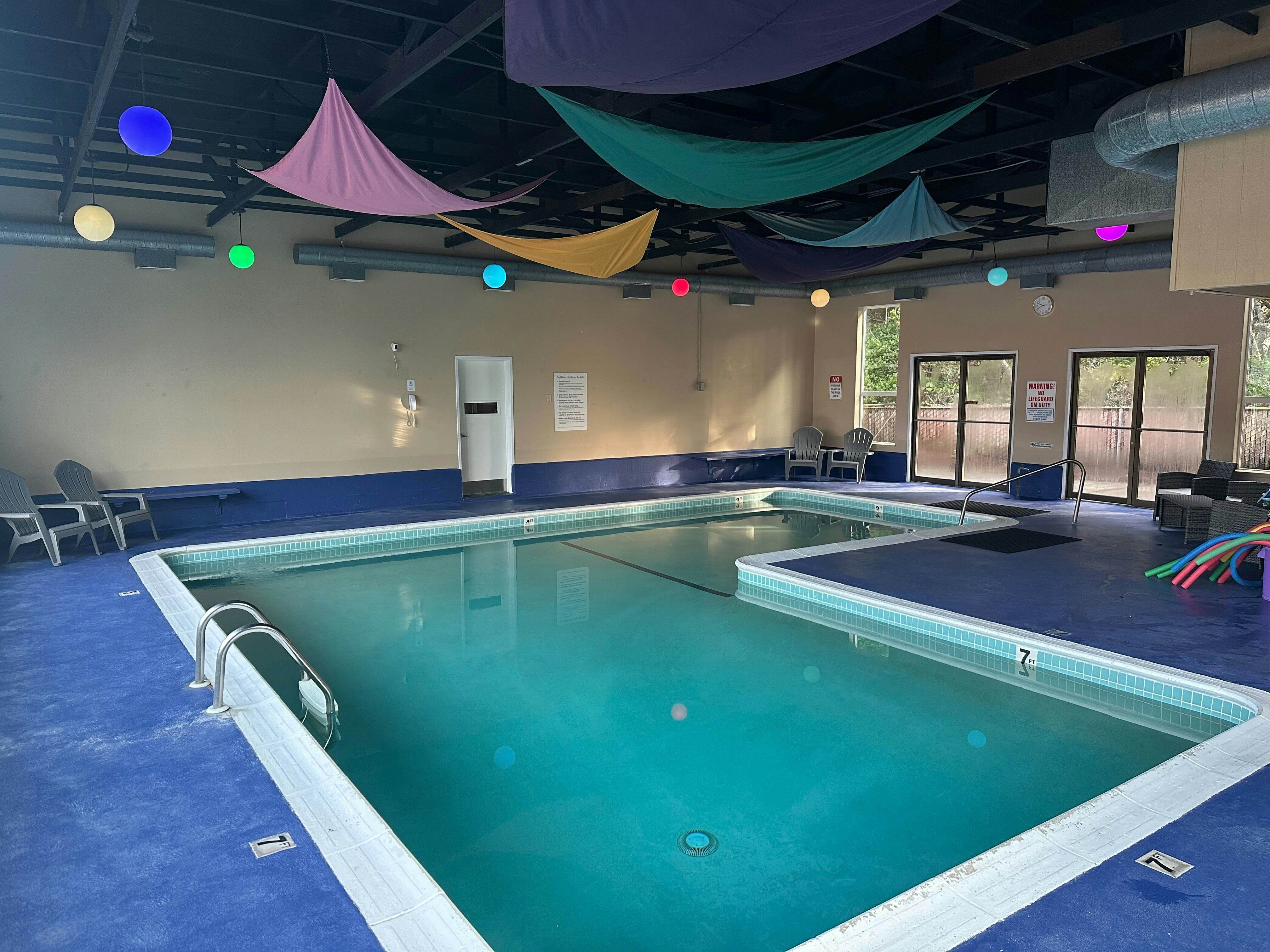 Lovely oceanfront condo with sweeping water views, & balcony