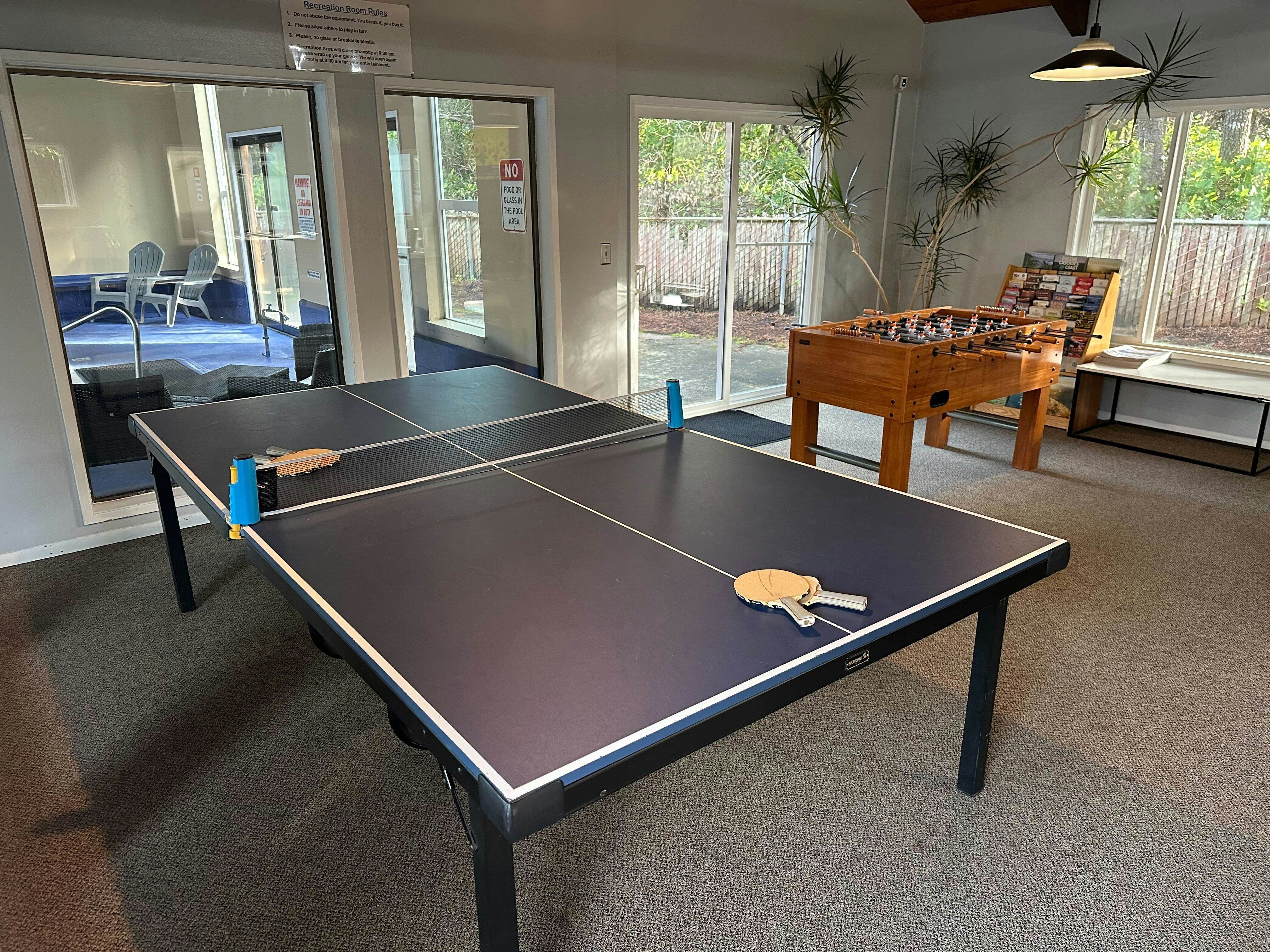 Lovely oceanfront condo with sweeping water views, & balcony