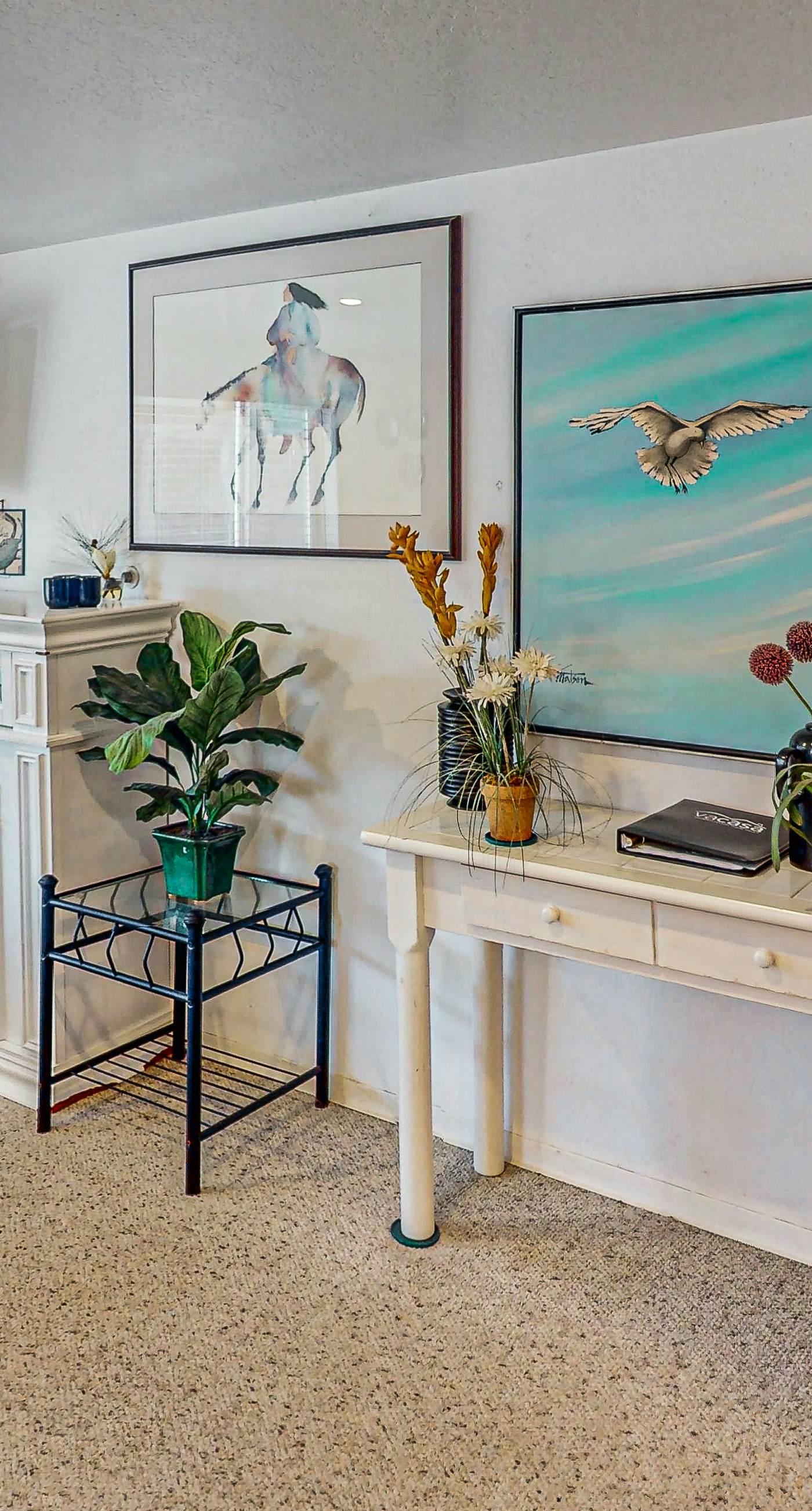 Comfortable Condo with Peek A Boo Ocean Views and Immediate Beach Access