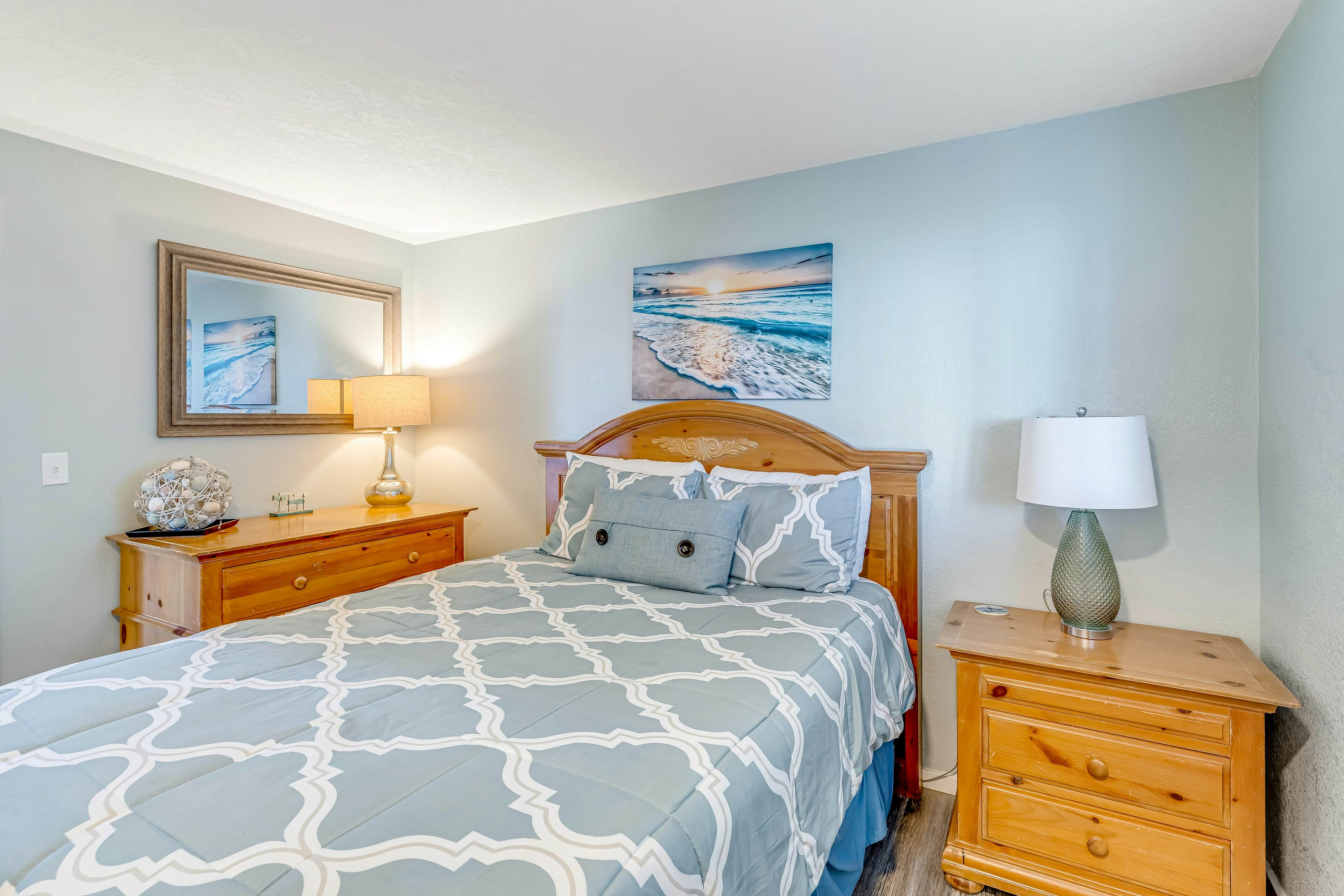 Bright home with stunning ocean views private hot tub and nearby beach access