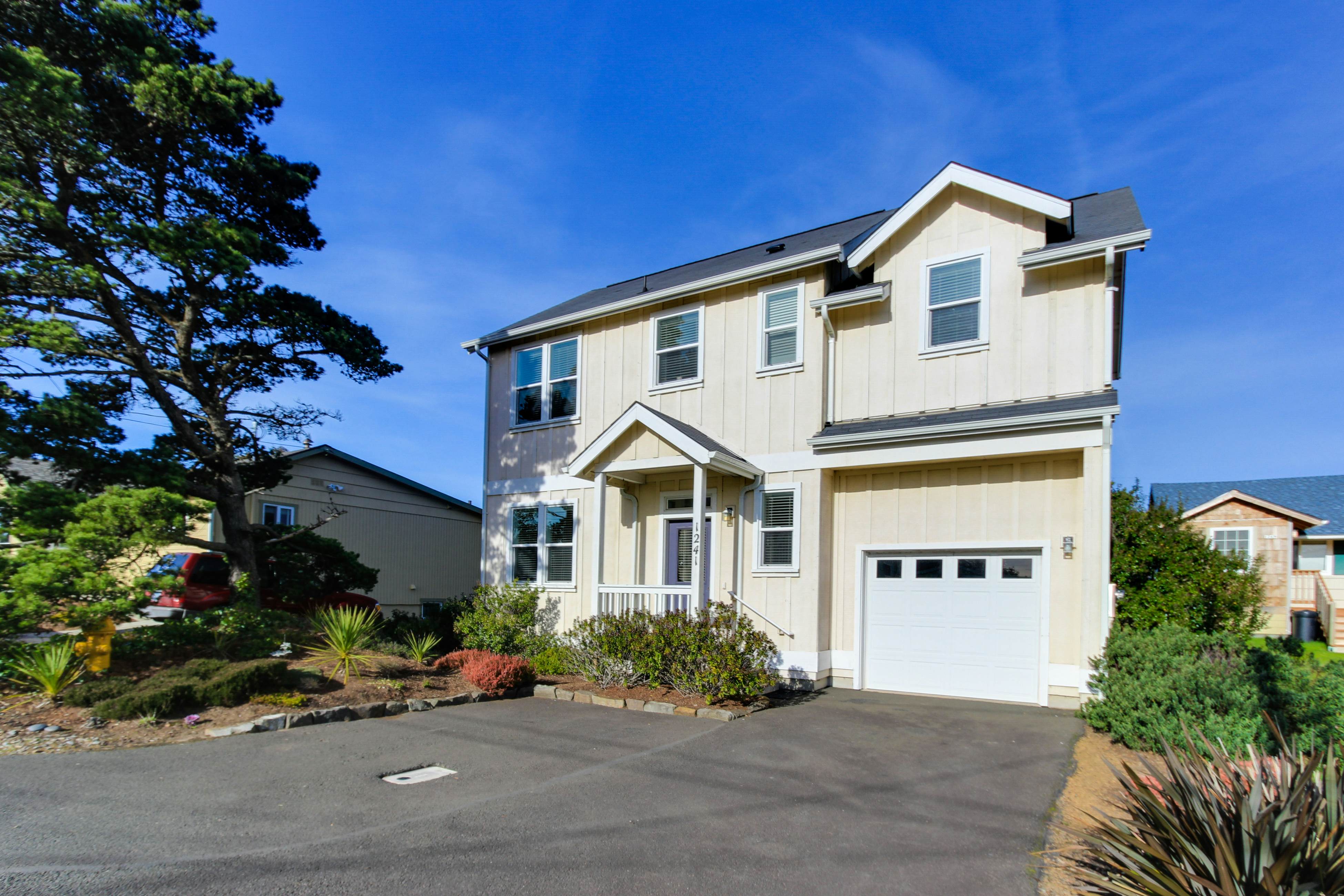 Dog-Friendly Home with Private Hot Tub & Ocean Views - Walk to the Beach