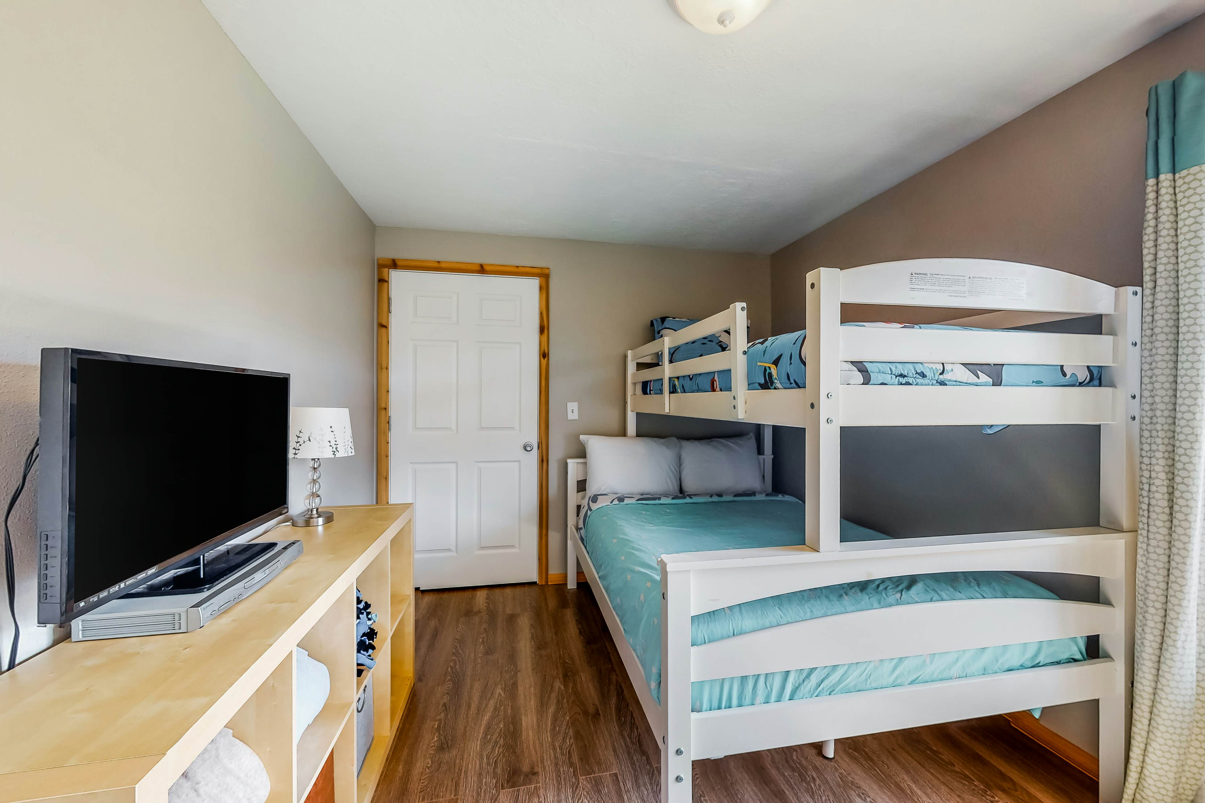 Dog friendly house near the ocean with woodstove yard patio and washer dryer