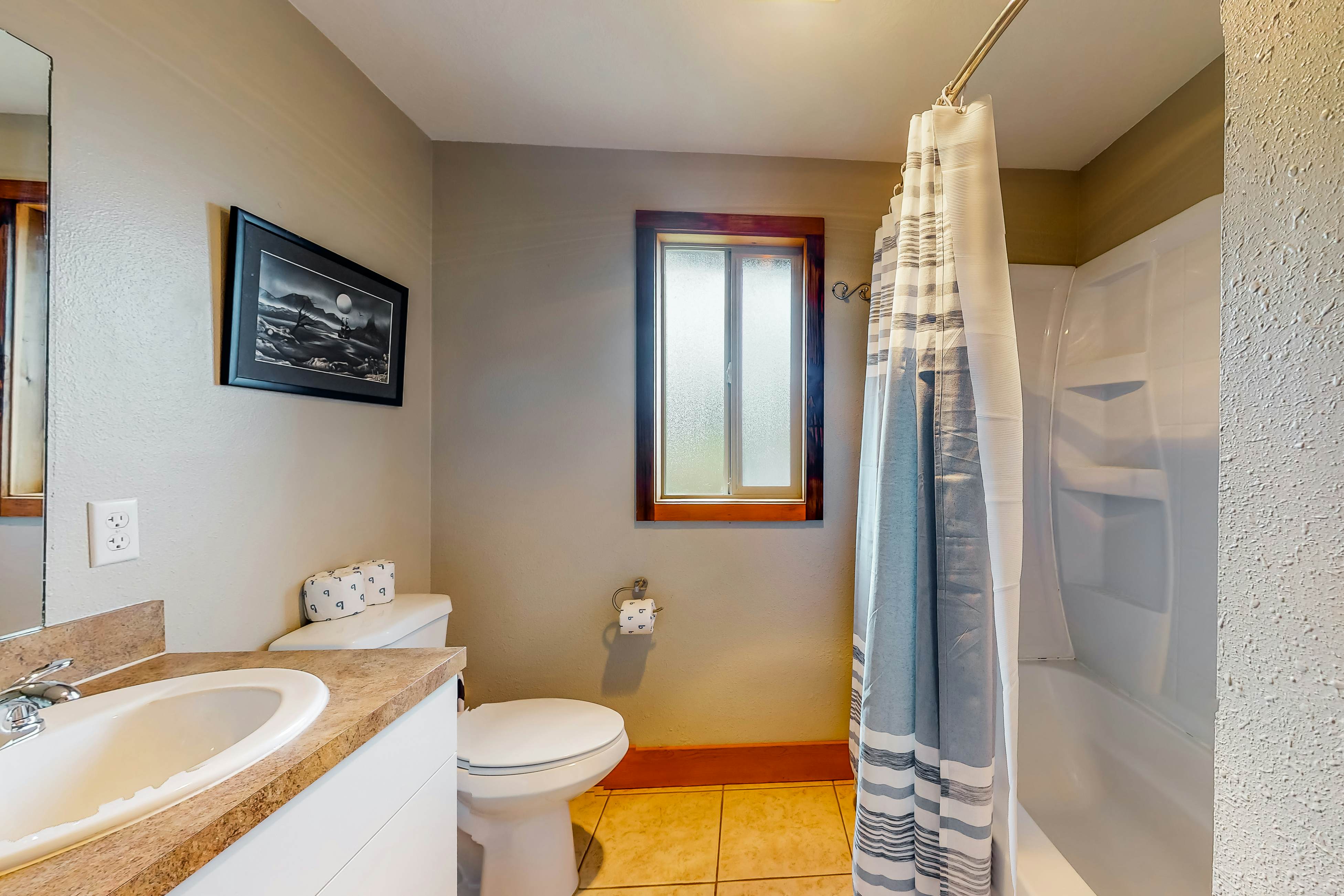 Dog friendly house near the ocean with woodstove yard patio and washer dryer