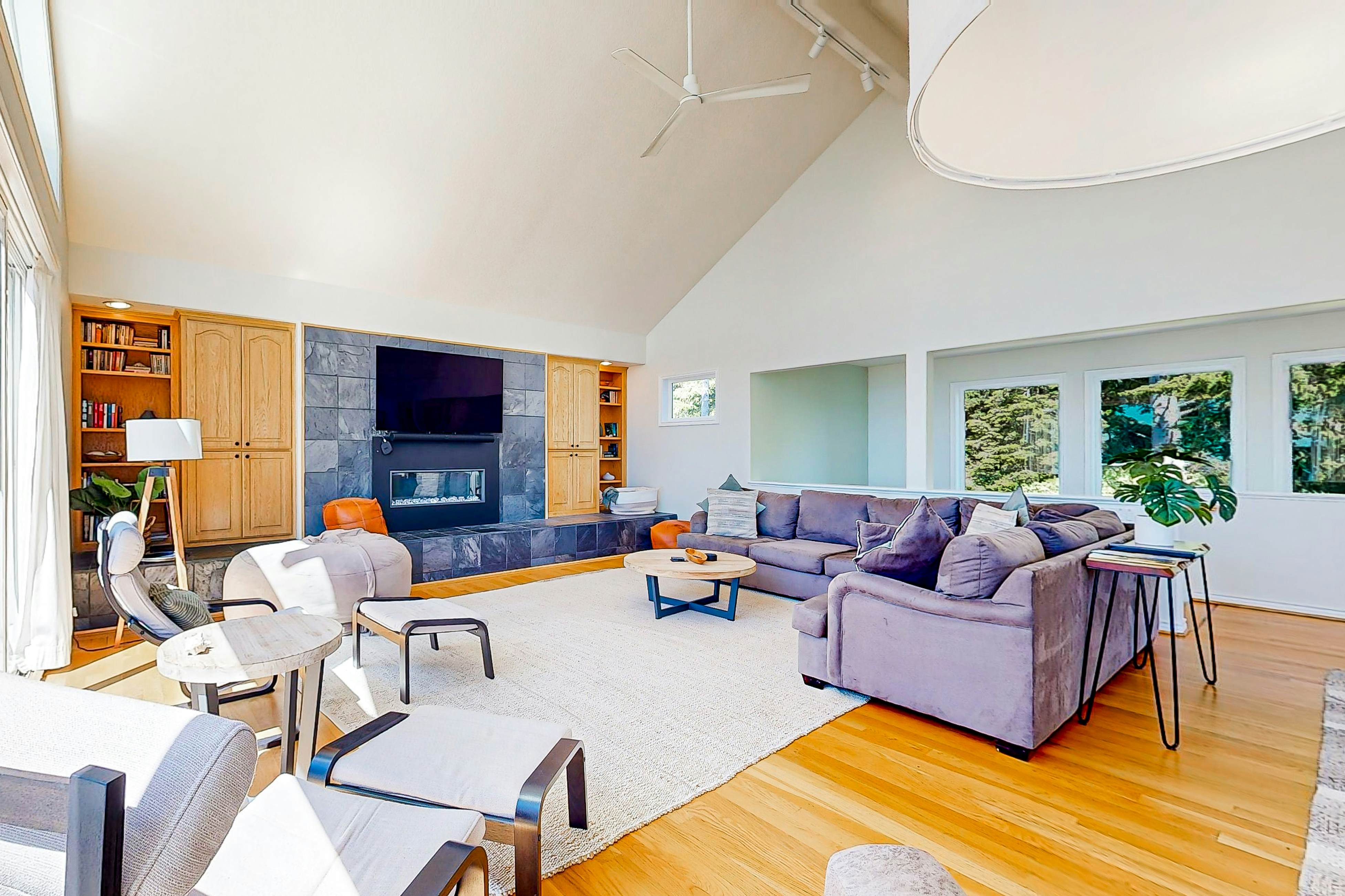 Idyllic Cape retreat with ocean views & private hot tub - walk to state beach