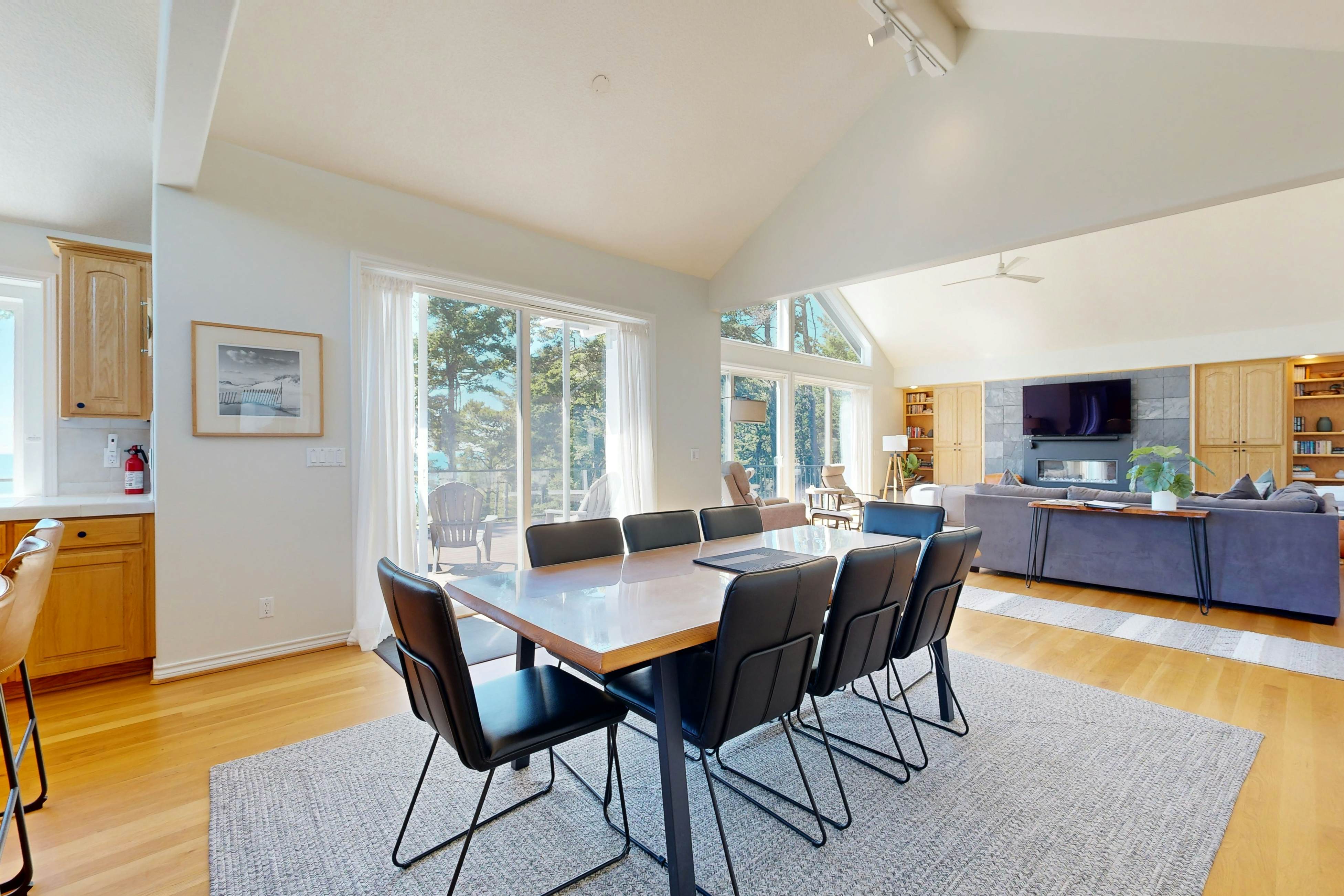 Idyllic Cape retreat with ocean views & private hot tub - walk to state beach