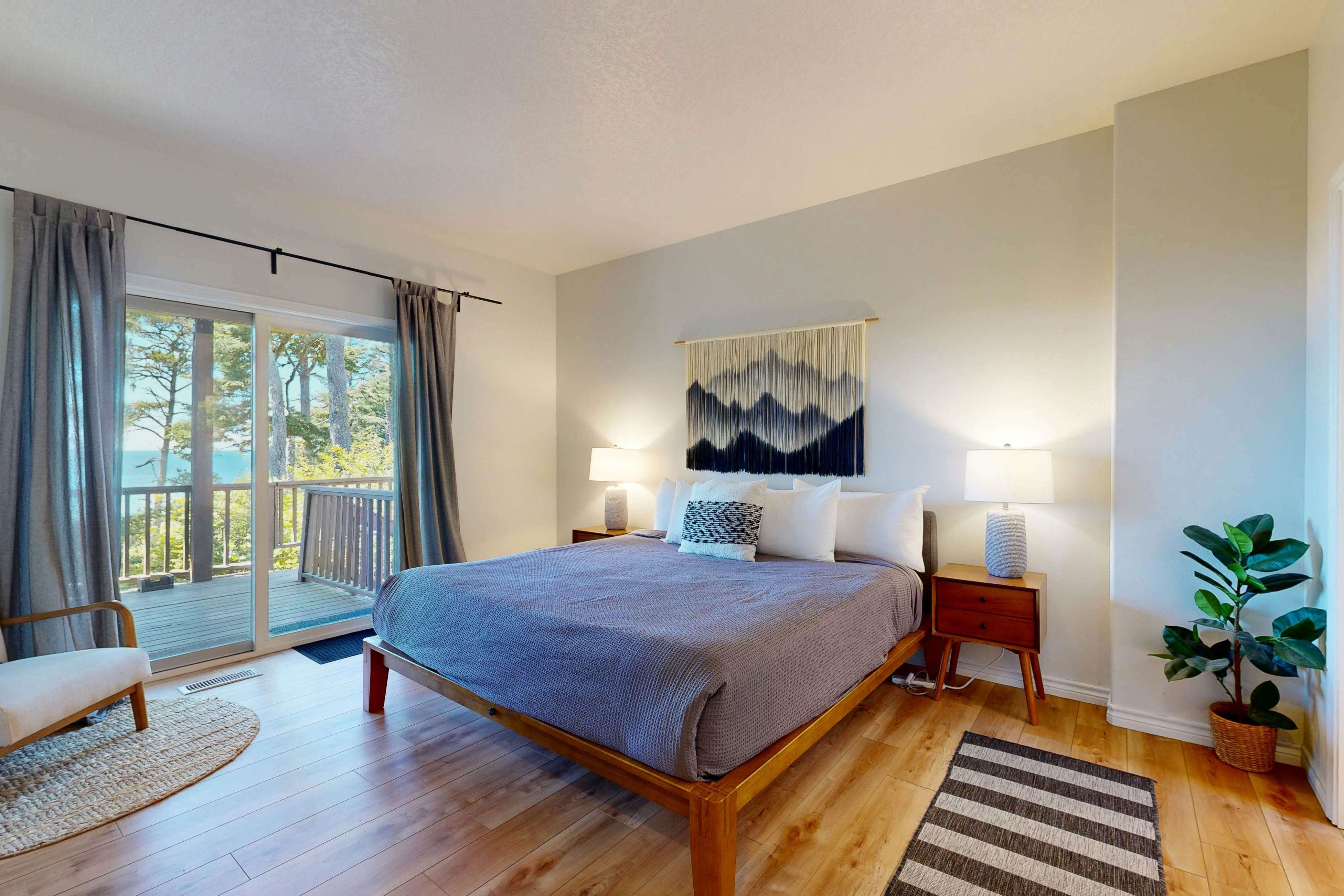 Idyllic Cape retreat with ocean views & private hot tub - walk to state beach