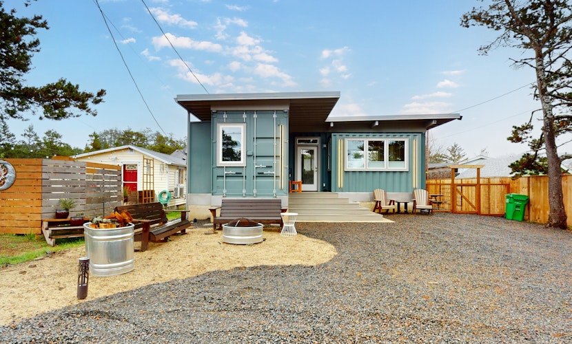 Dog friendly brand new shipping container home steps from the beach