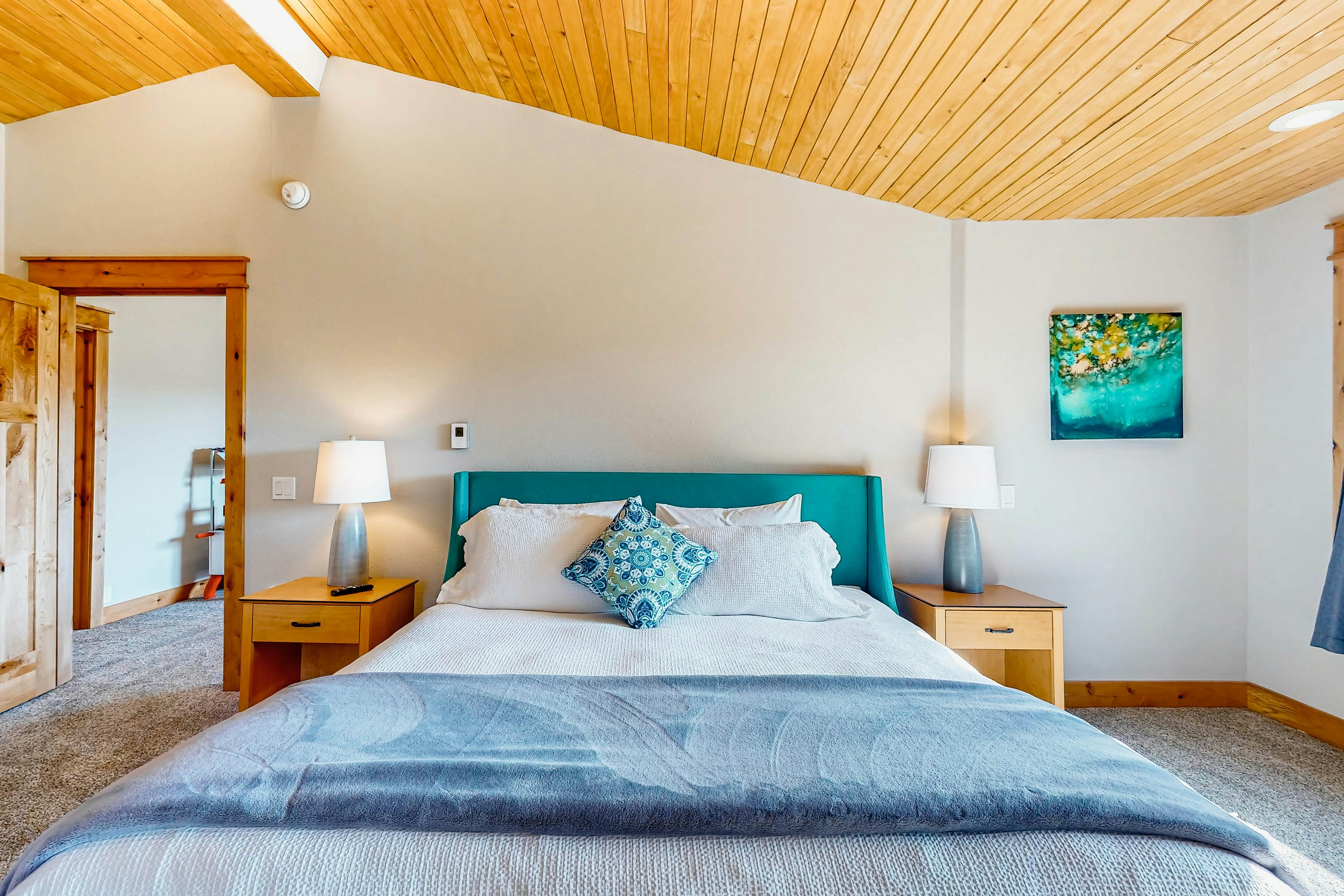 Costal Home a block from the beach with two-story deck, firepit, large yard