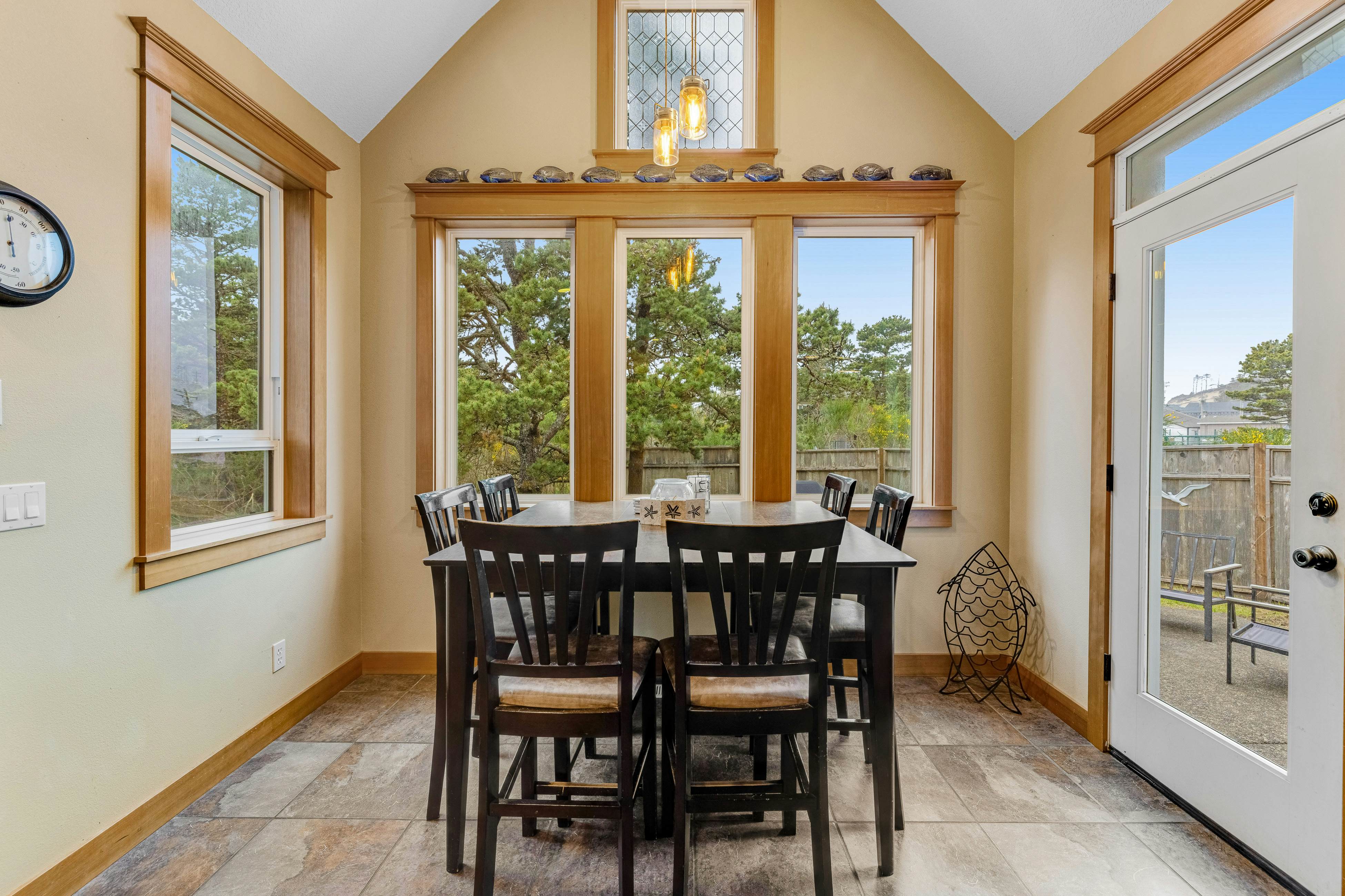 Dog-friendly coastal retreat with a game room, patio, grill, jetted tub, & W/D