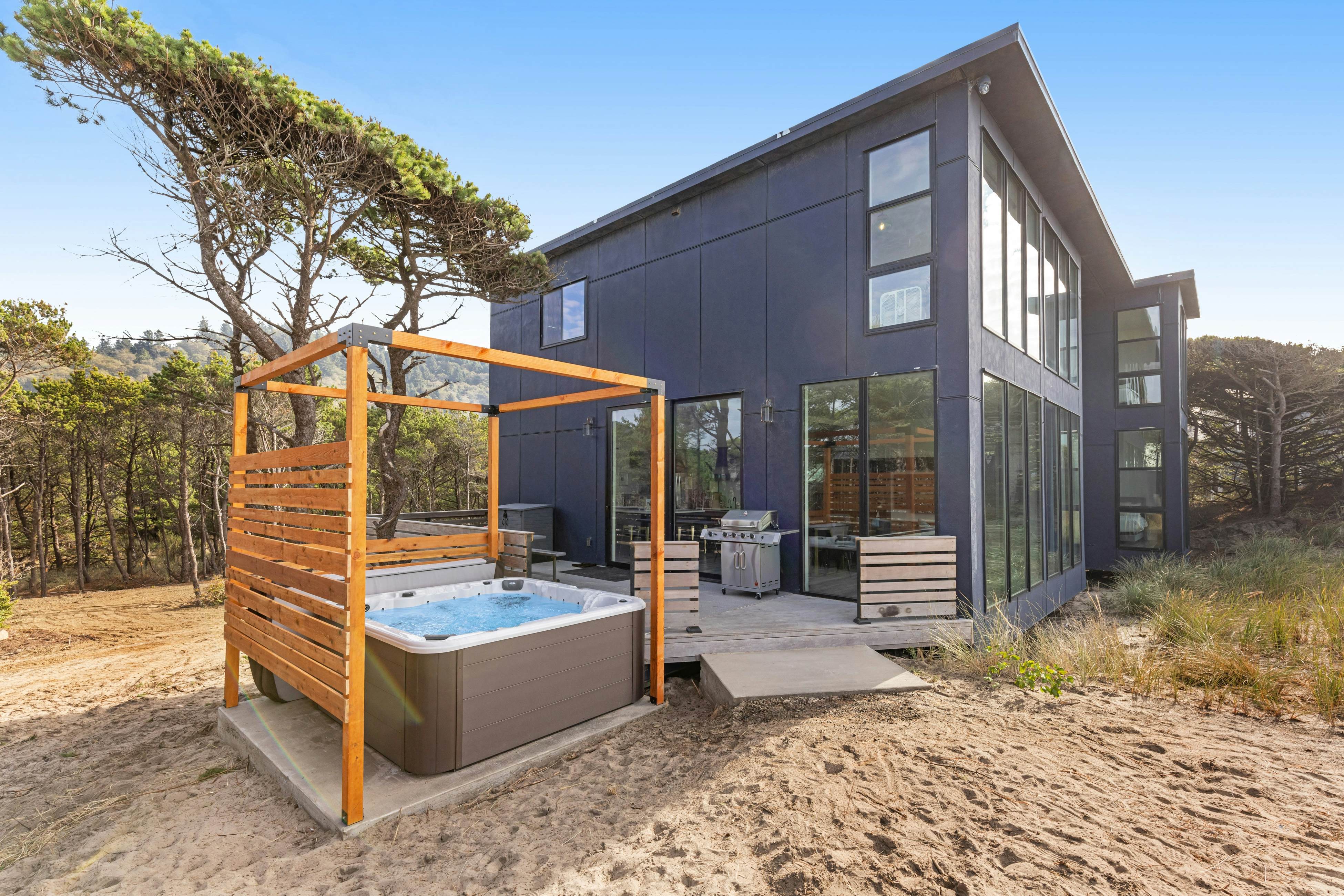 Beachfront designer paradise with amazing ocean view hot tub and shuffleboard