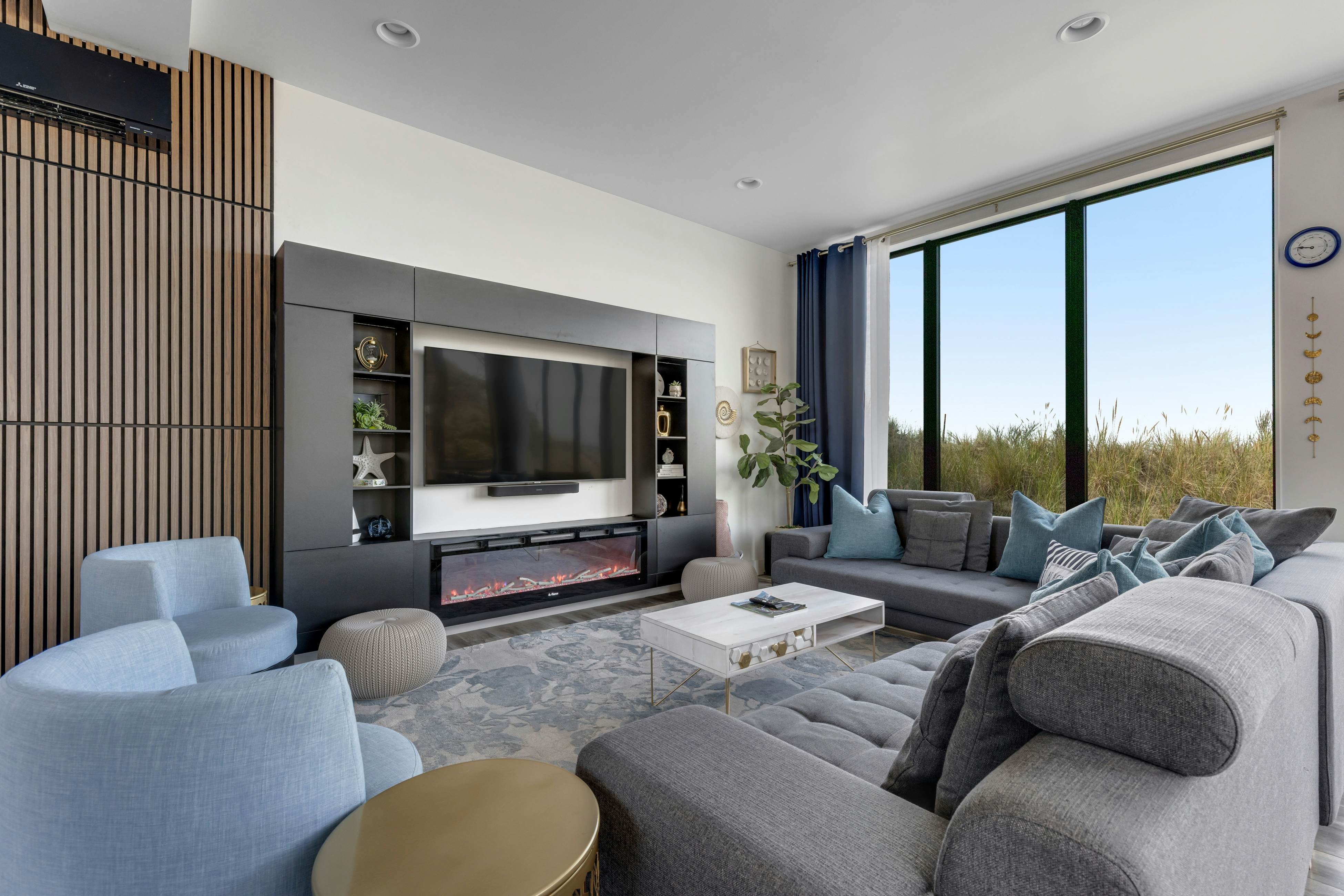 Beachfront designer paradise with amazing ocean view hot tub and shuffleboard