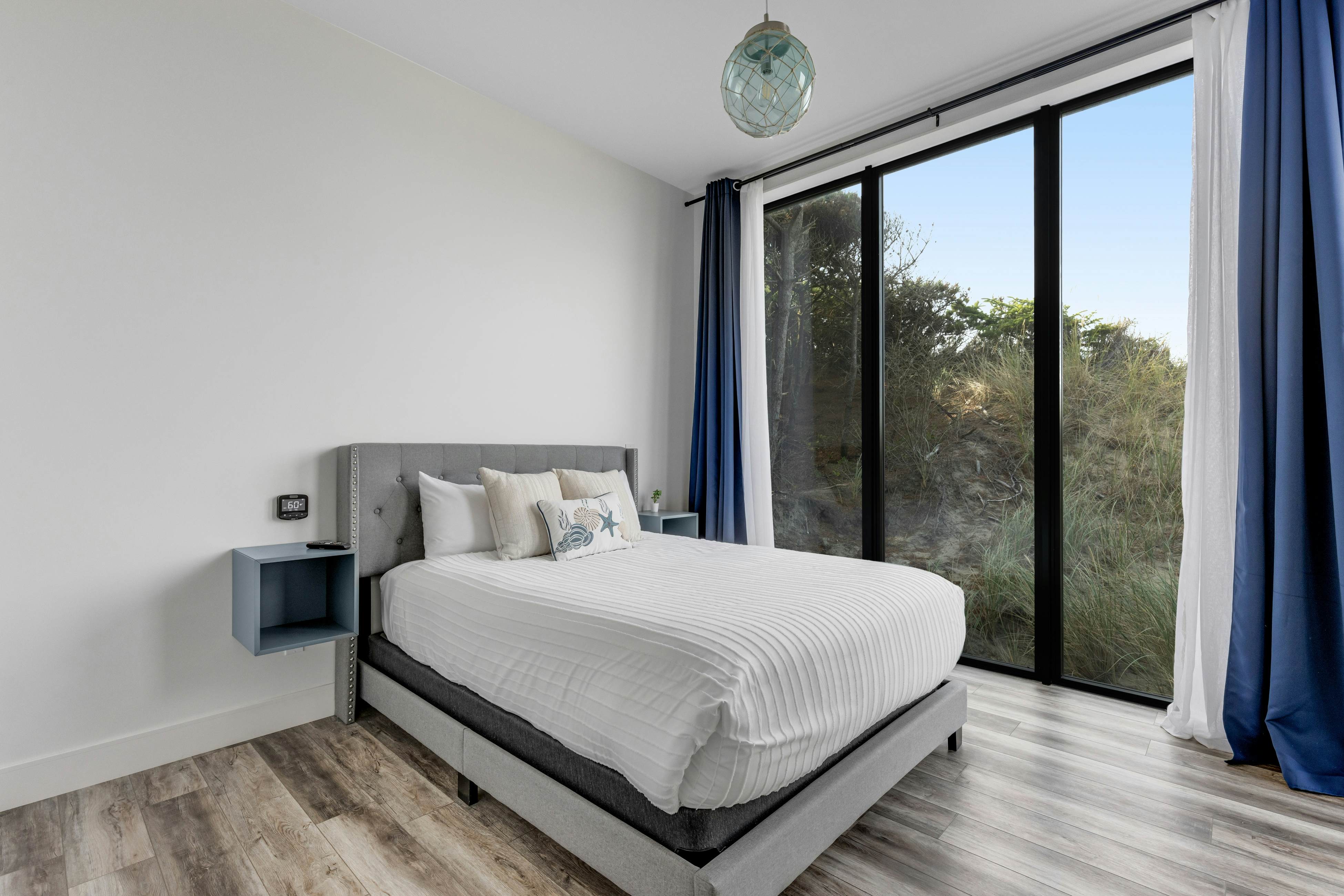 Beachfront designer paradise with amazing ocean view hot tub and shuffleboard