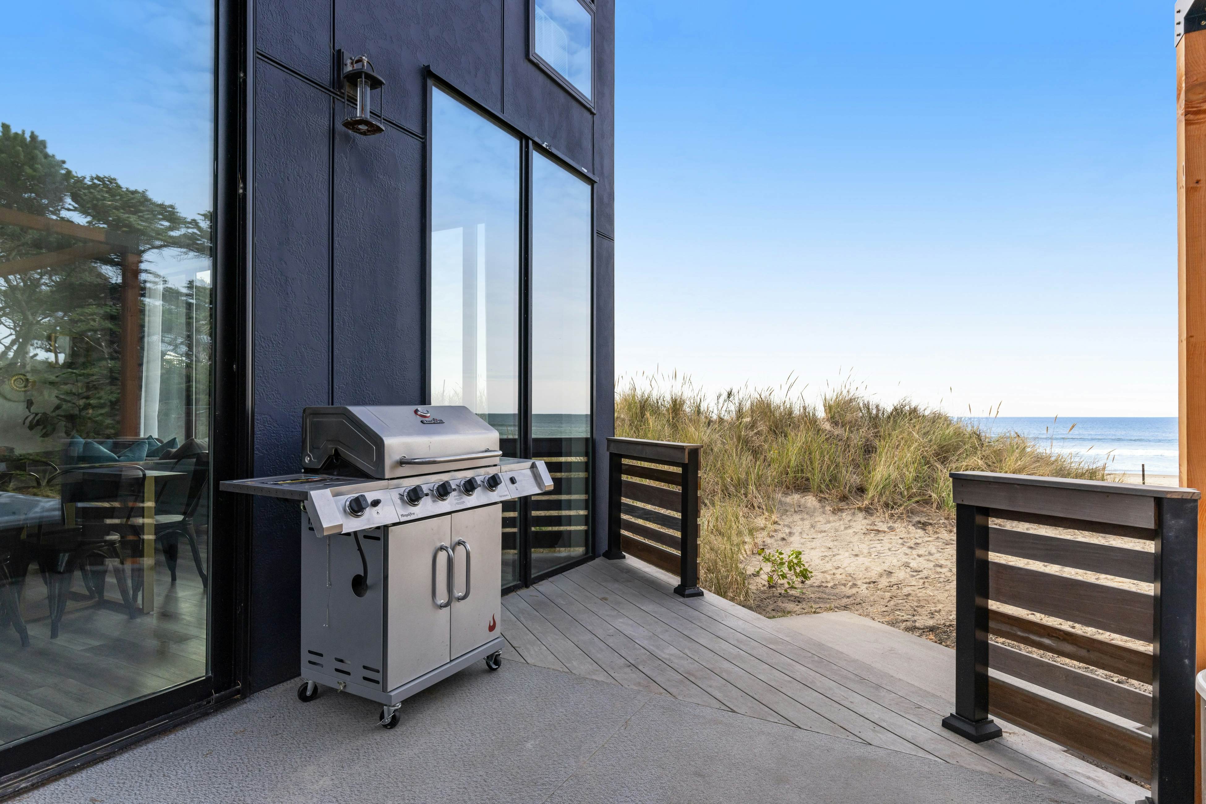 Beachfront designer paradise with amazing ocean view hot tub and shuffleboard