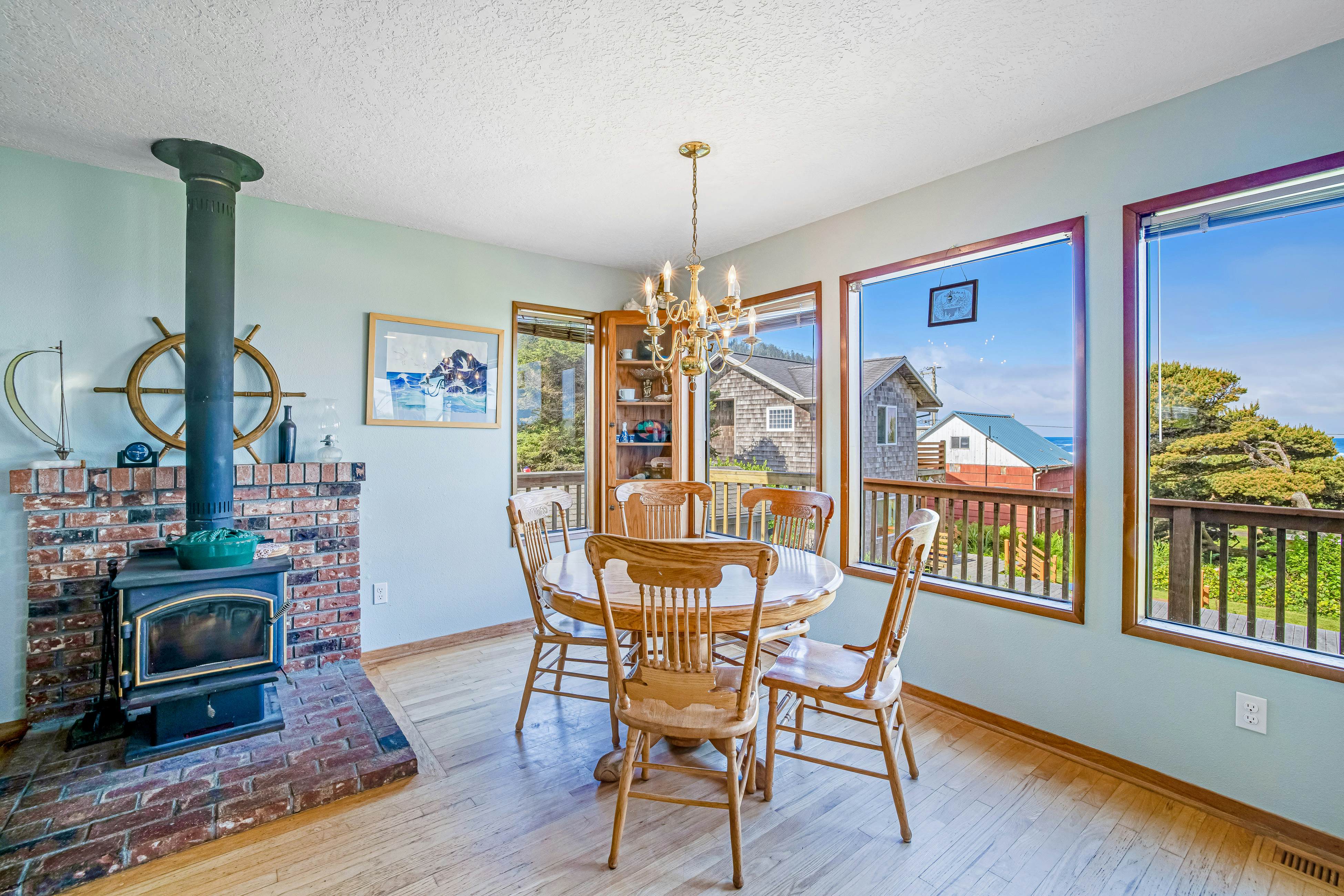 Dog-friendly, oceanview home  - one block to beach