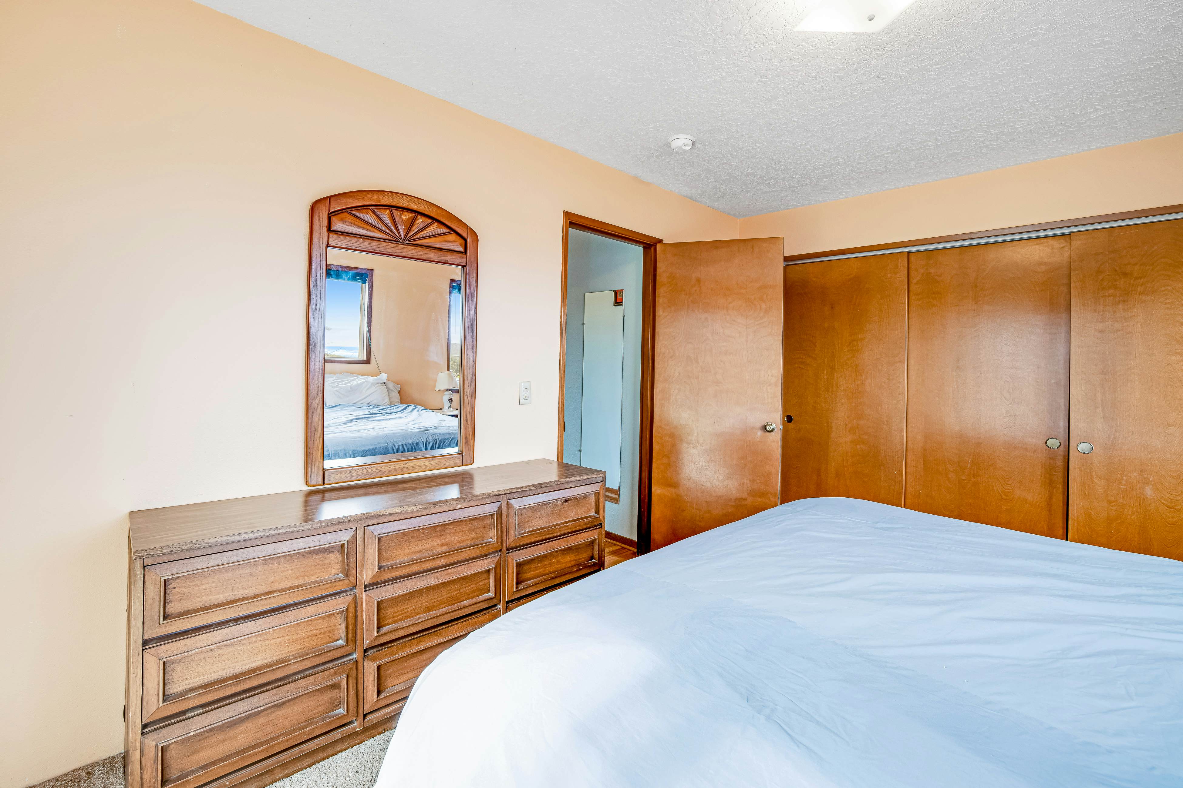 Dog-friendly, oceanview home  - one block to beach