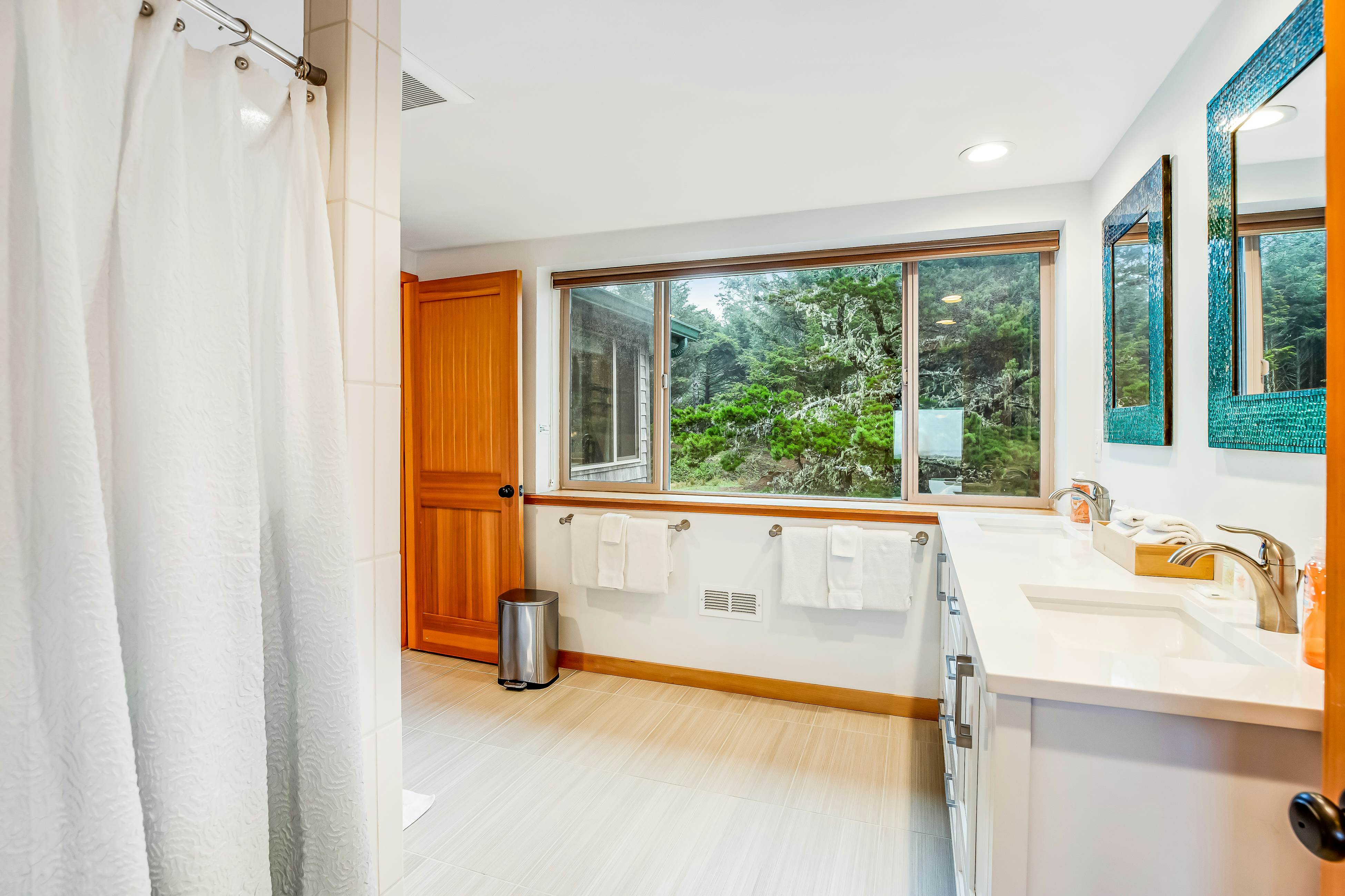 Ocean & lake view home with private hot tub & beach access