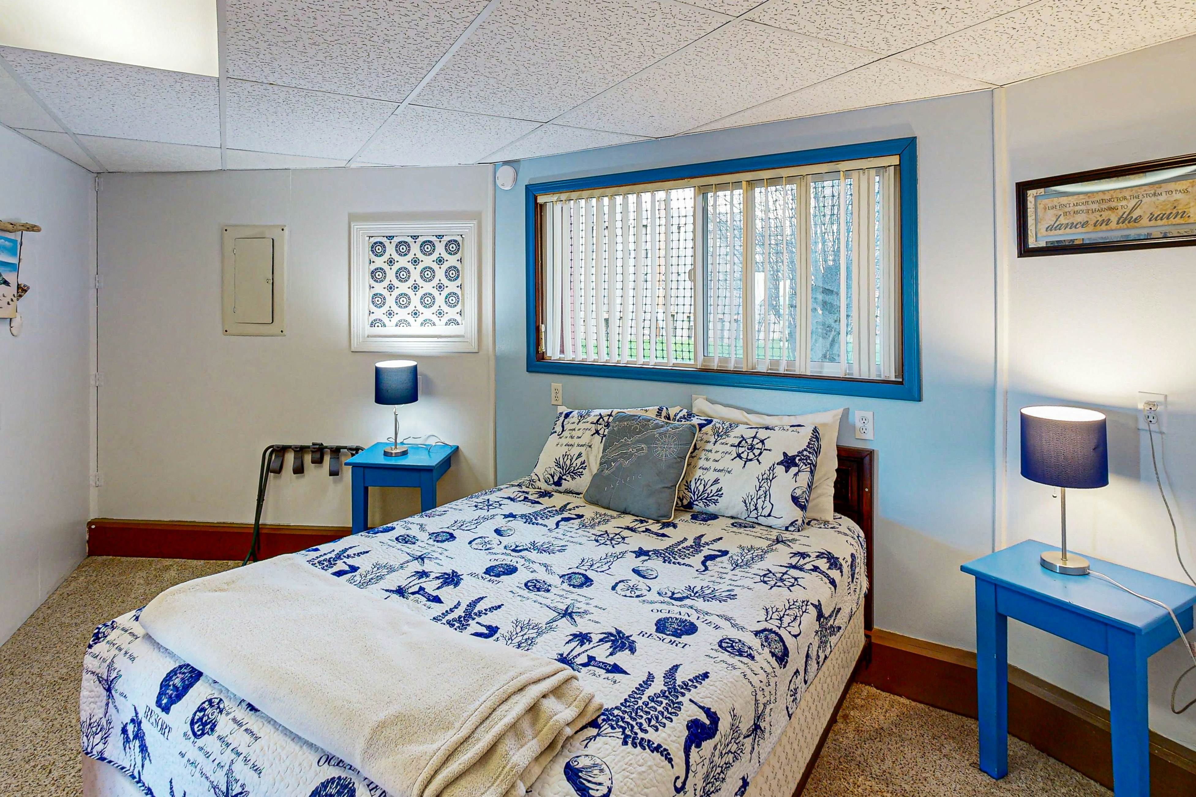 Spacious Dog-Friendly Getaway with Boat Parking - Perfect for Two Families