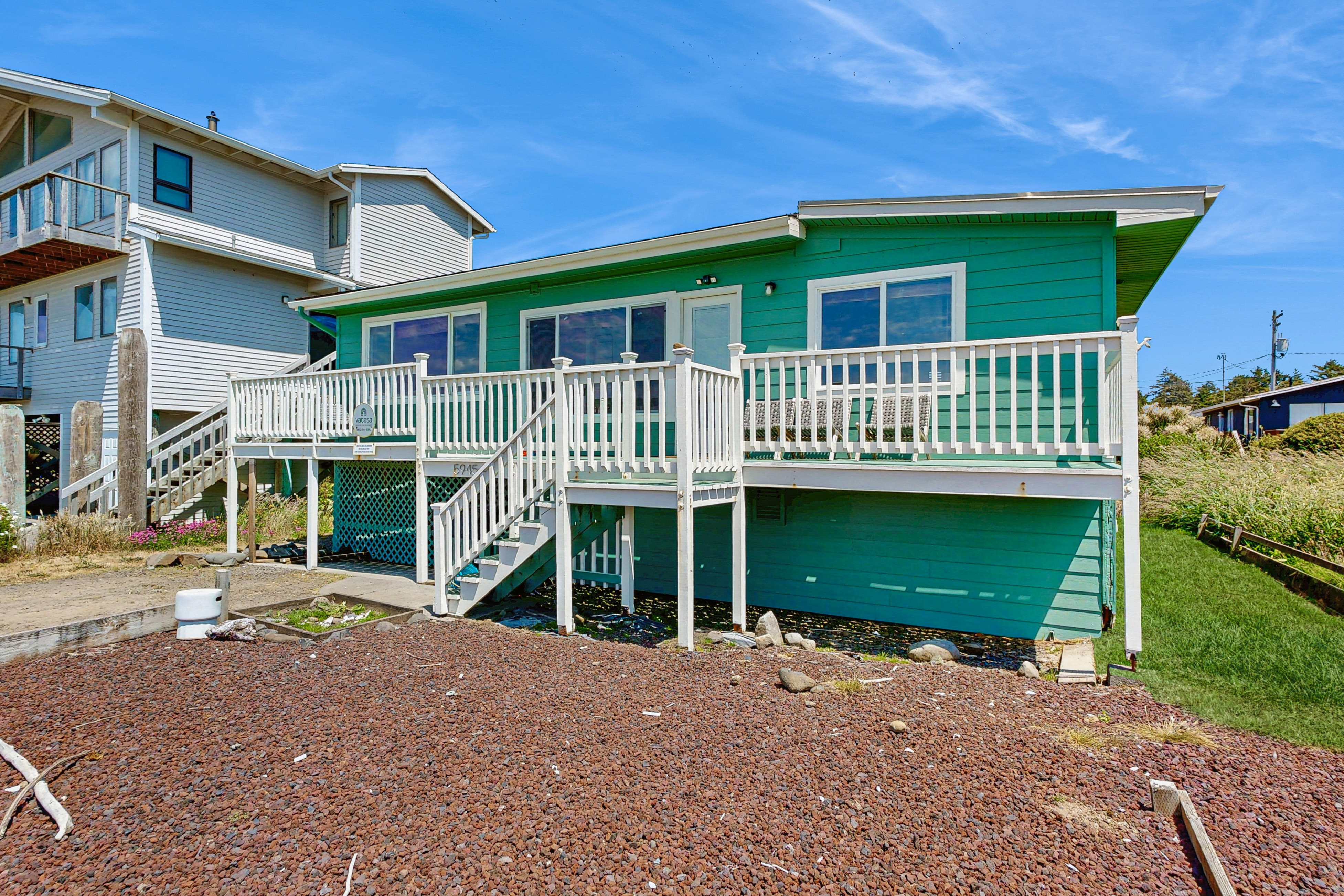 Waterfront house with ocean views and gorgeous sunsets dog friendly