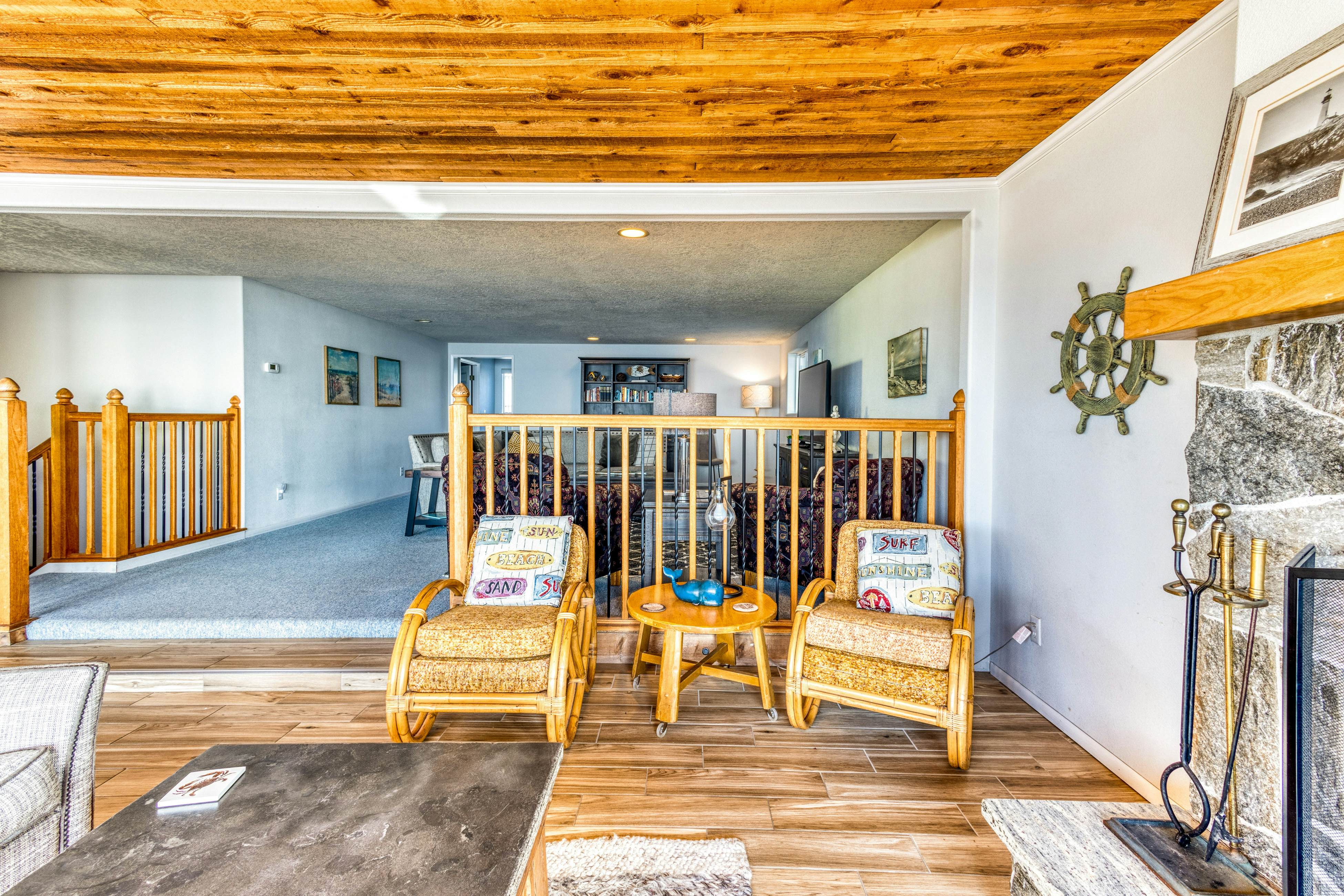 Beachfront home with ocean-view hot tub & wood-burning fireplace - dog-friendly