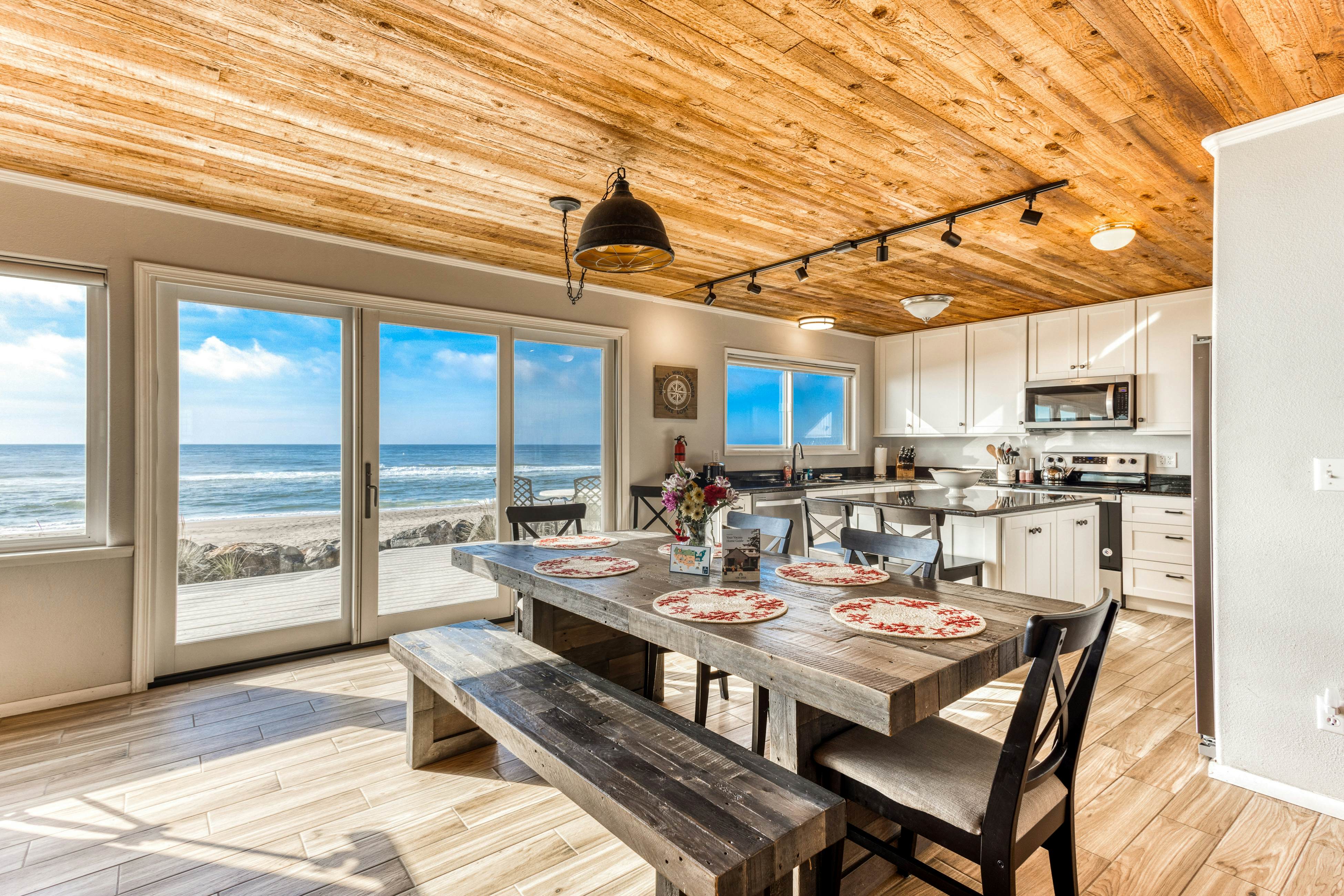 Beachfront home with ocean-view hot tub & wood-burning fireplace - dog-friendly