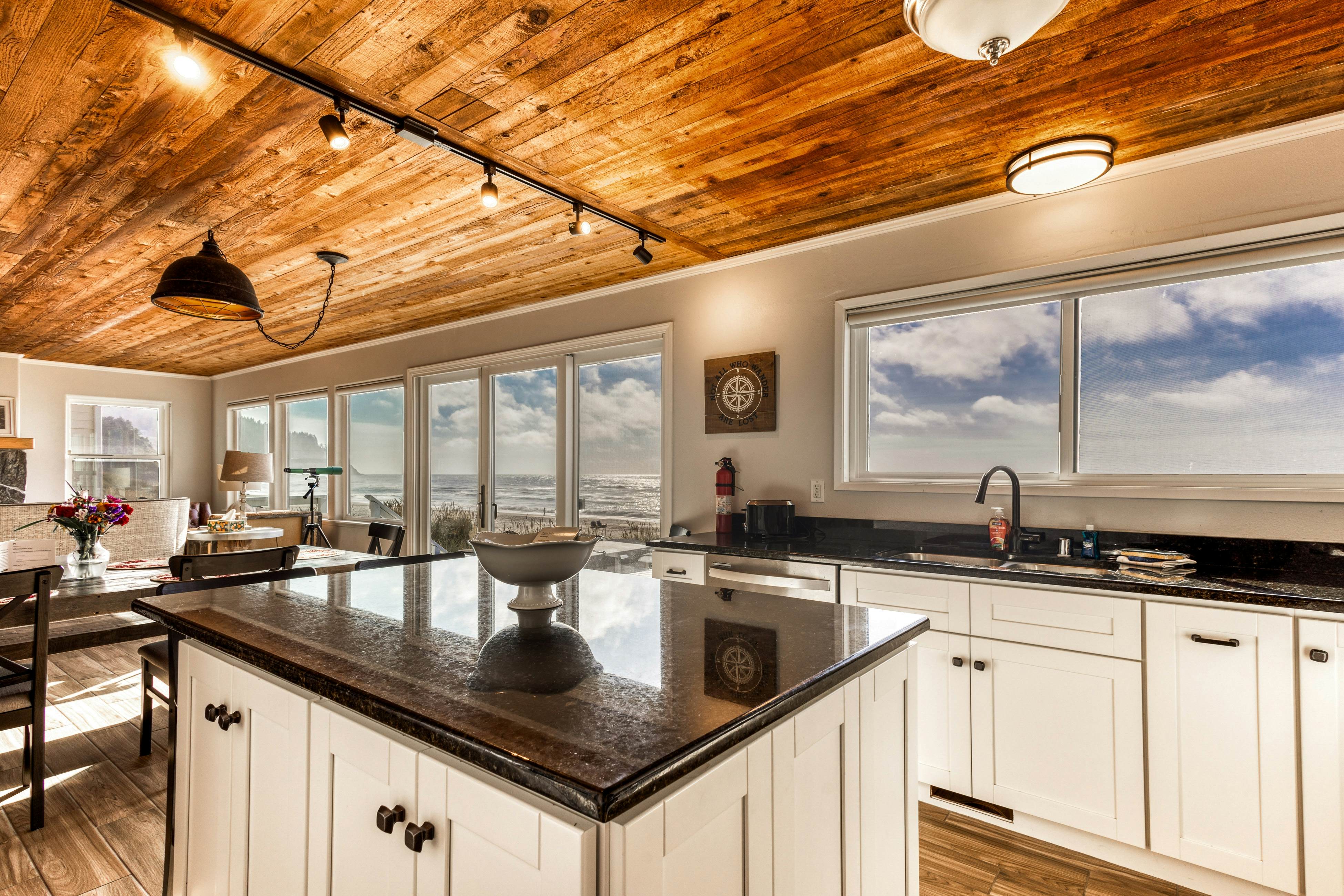 Beachfront home with ocean-view hot tub & wood-burning fireplace - dog-friendly