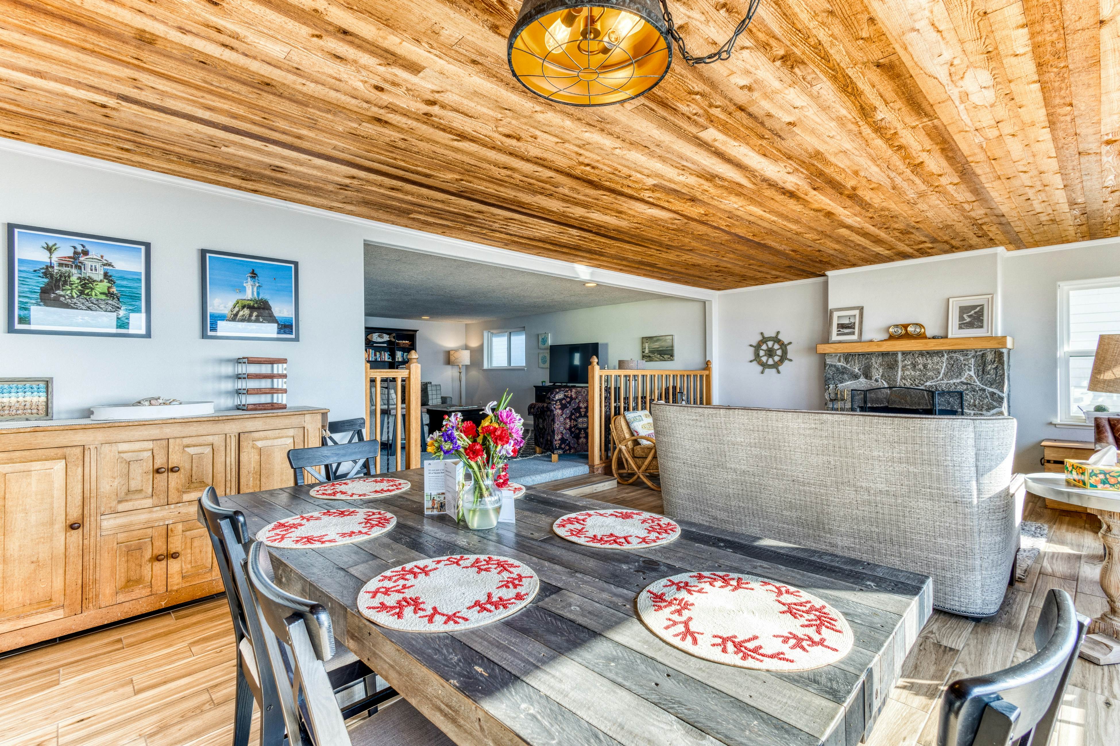 Beachfront home with ocean-view hot tub & wood-burning fireplace - dog-friendly