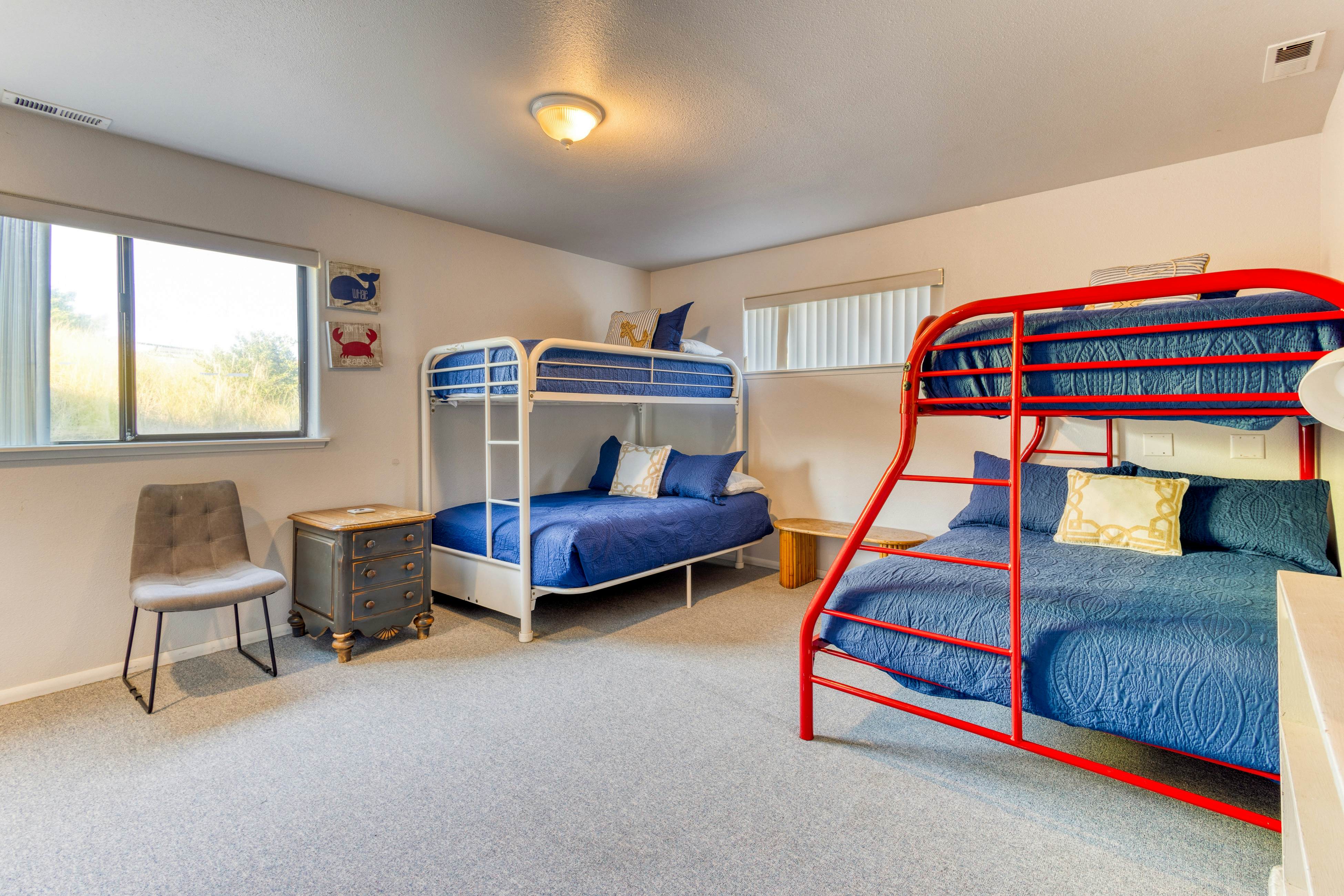 Beachfront home with ocean-view hot tub & wood-burning fireplace - dog-friendly