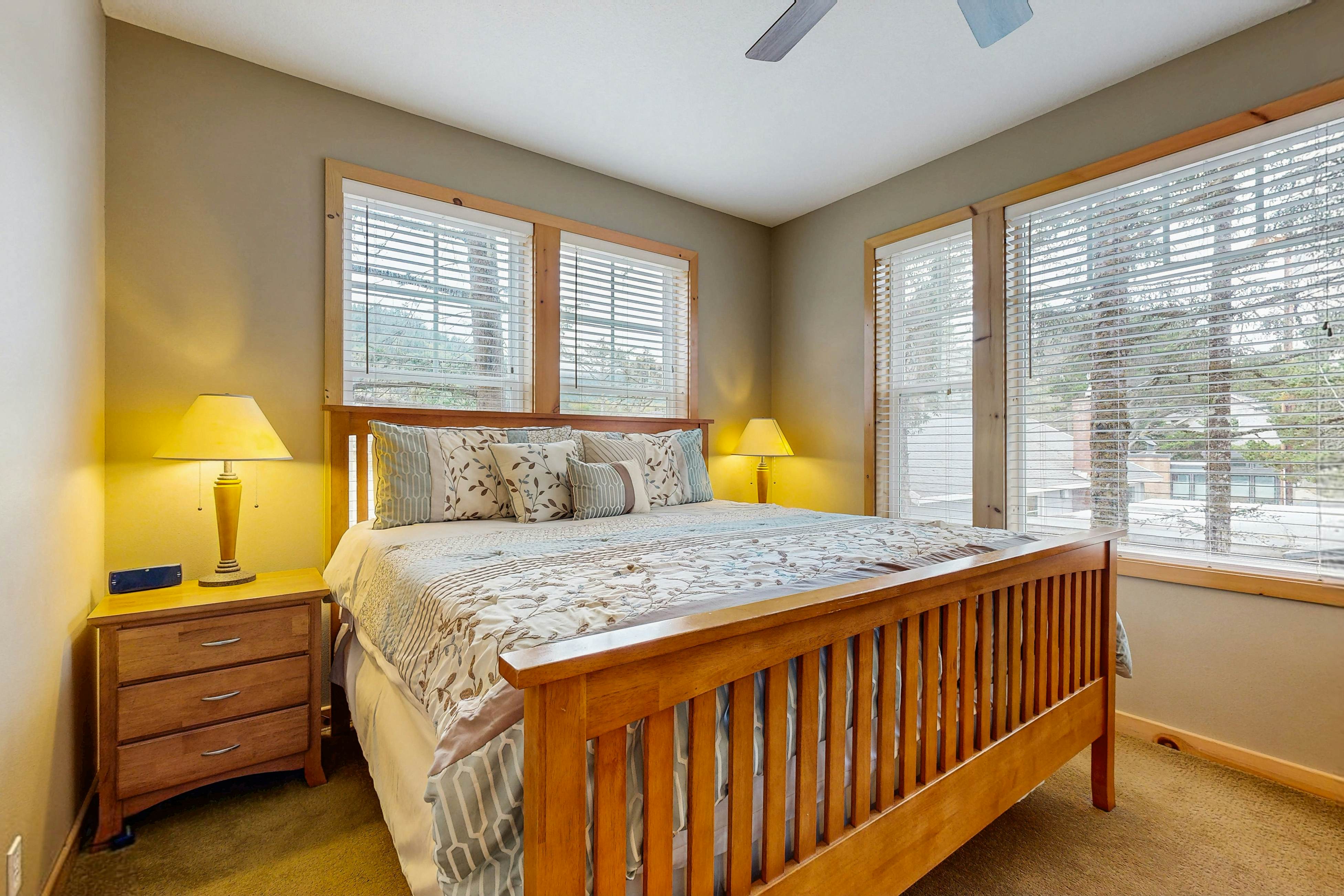 Dog-friendly Neskowin Village home w/ ocean views, private hot tub, & patio