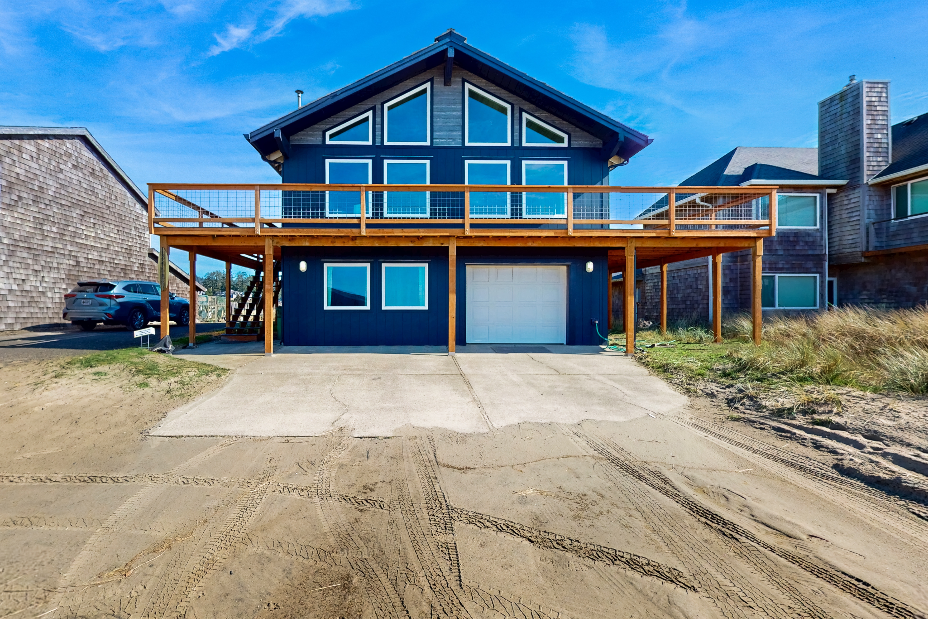 Designer home with stunning ocean and sunset views steps to beach dog friendly